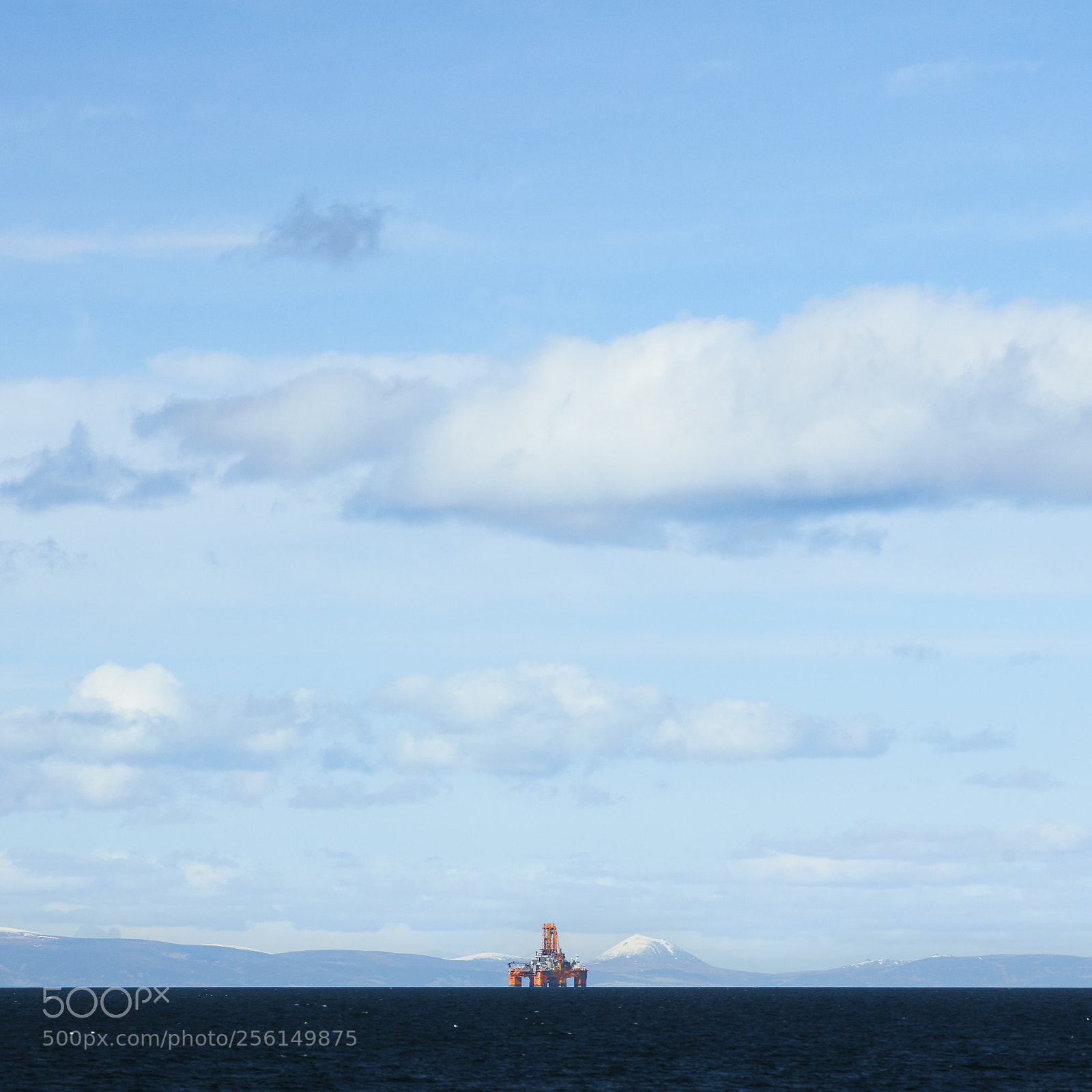 Canon EOS 5DS R sample photo. Orange in blue photography
