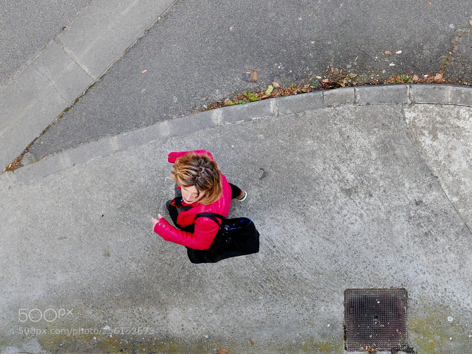 Panasonic Lumix DMC-LX100 sample photo. Passing, shot photography
