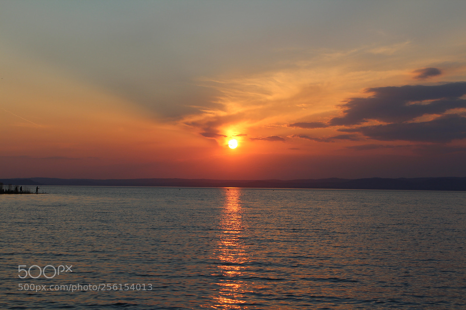Canon EOS 1200D (EOS Rebel T5 / EOS Kiss X70 / EOS Hi) sample photo. Sun goes down photography