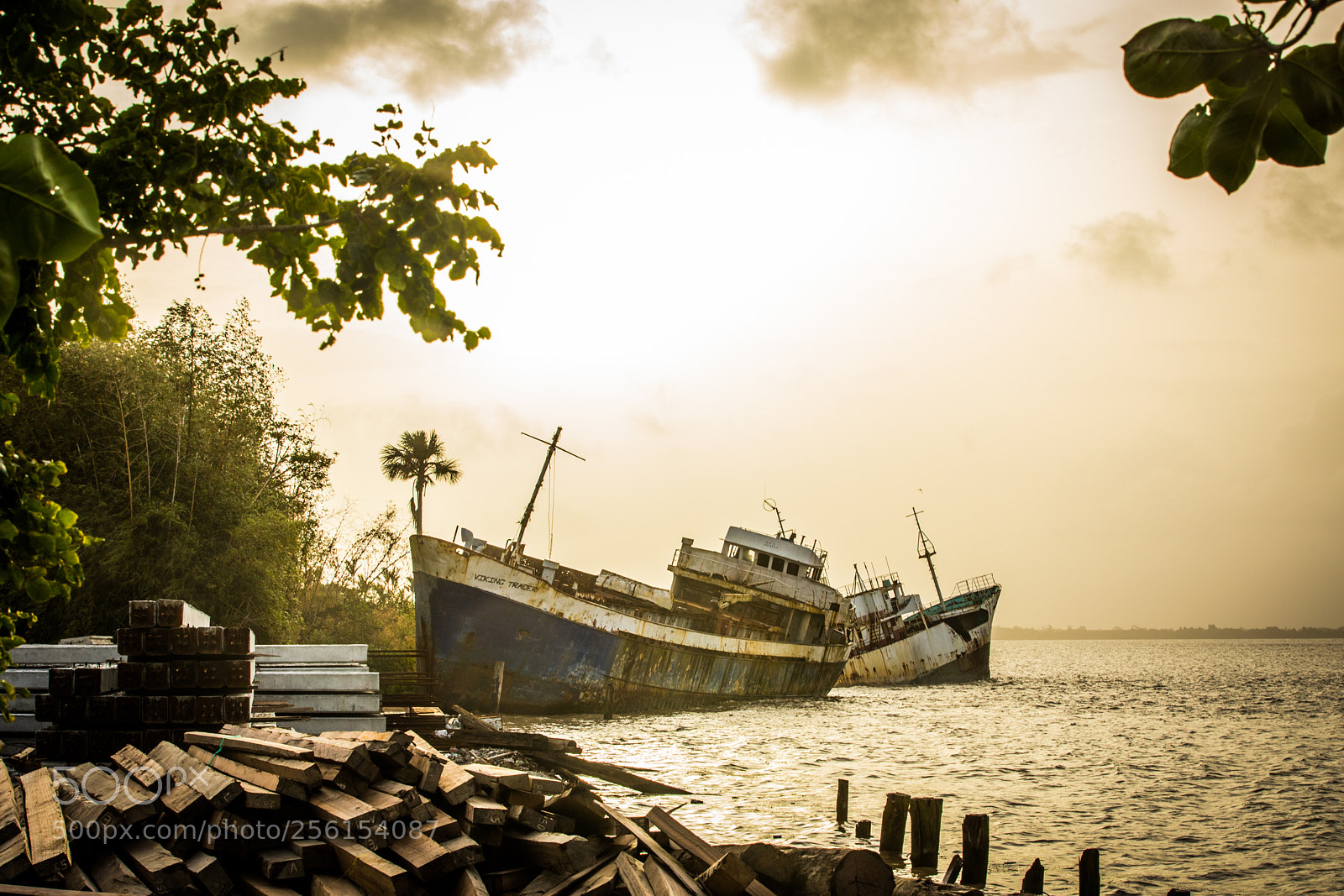 Canon EOS 5D Mark IV sample photo. Ship wrecks in guyana photography