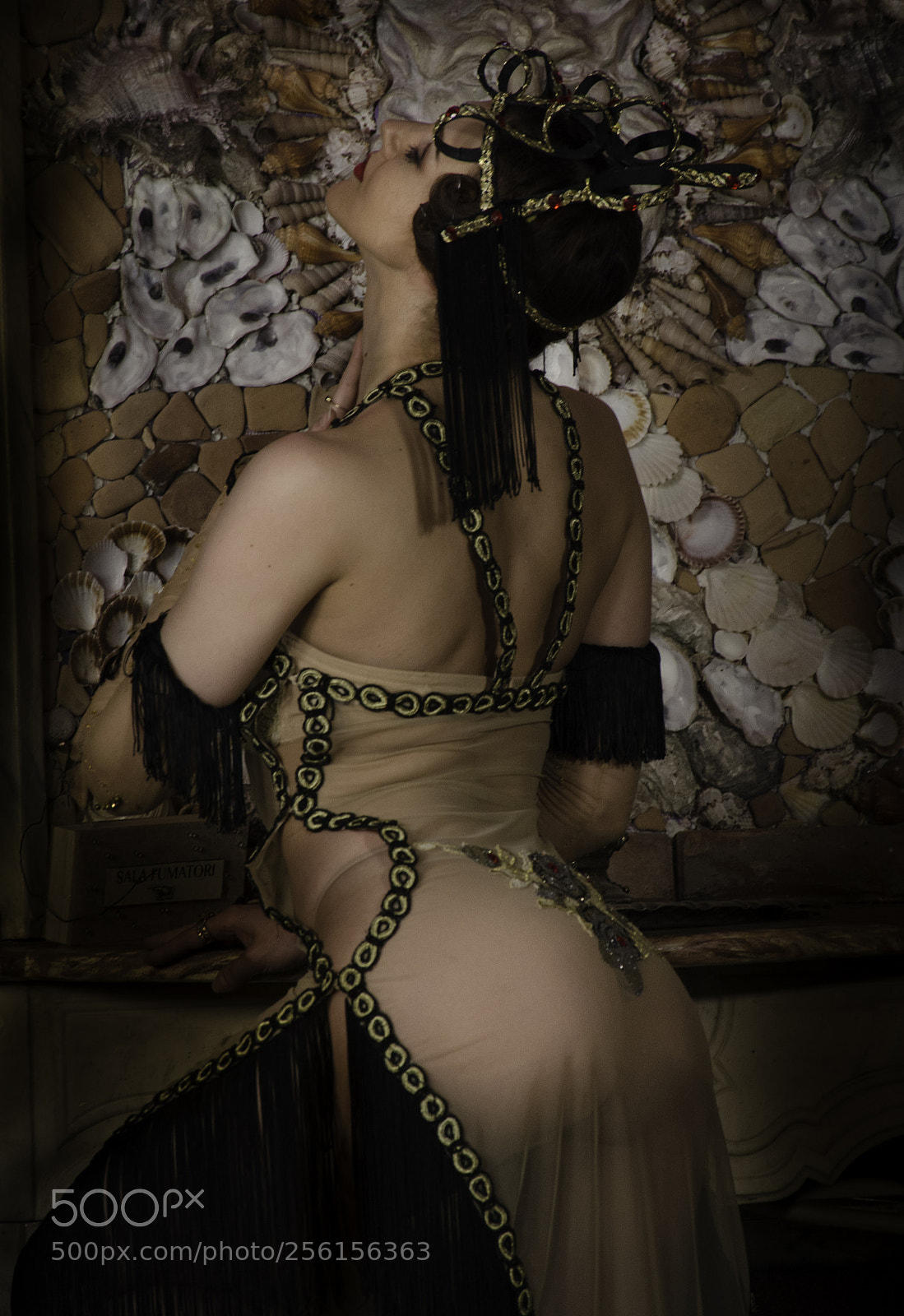 Nikon D5100 sample photo. It's time for burlesque photography