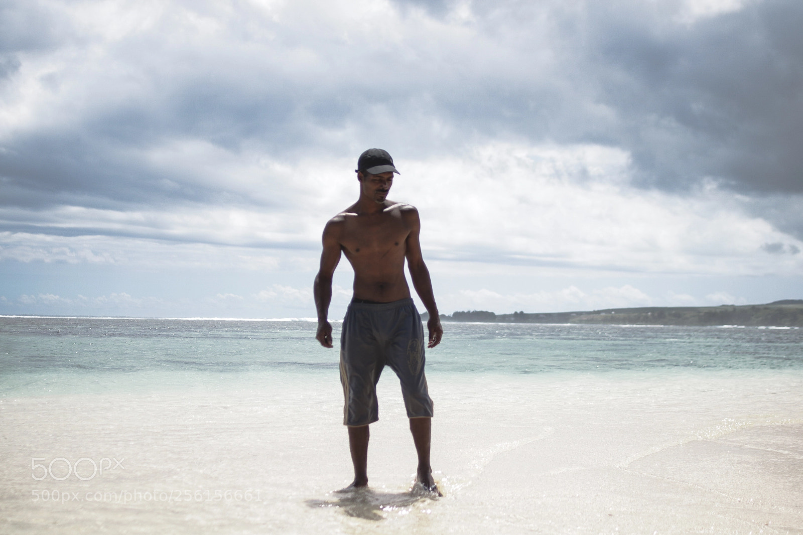 Canon EOS 750D (EOS Rebel T6i / EOS Kiss X8i) sample photo. Mauritian fisherman photography