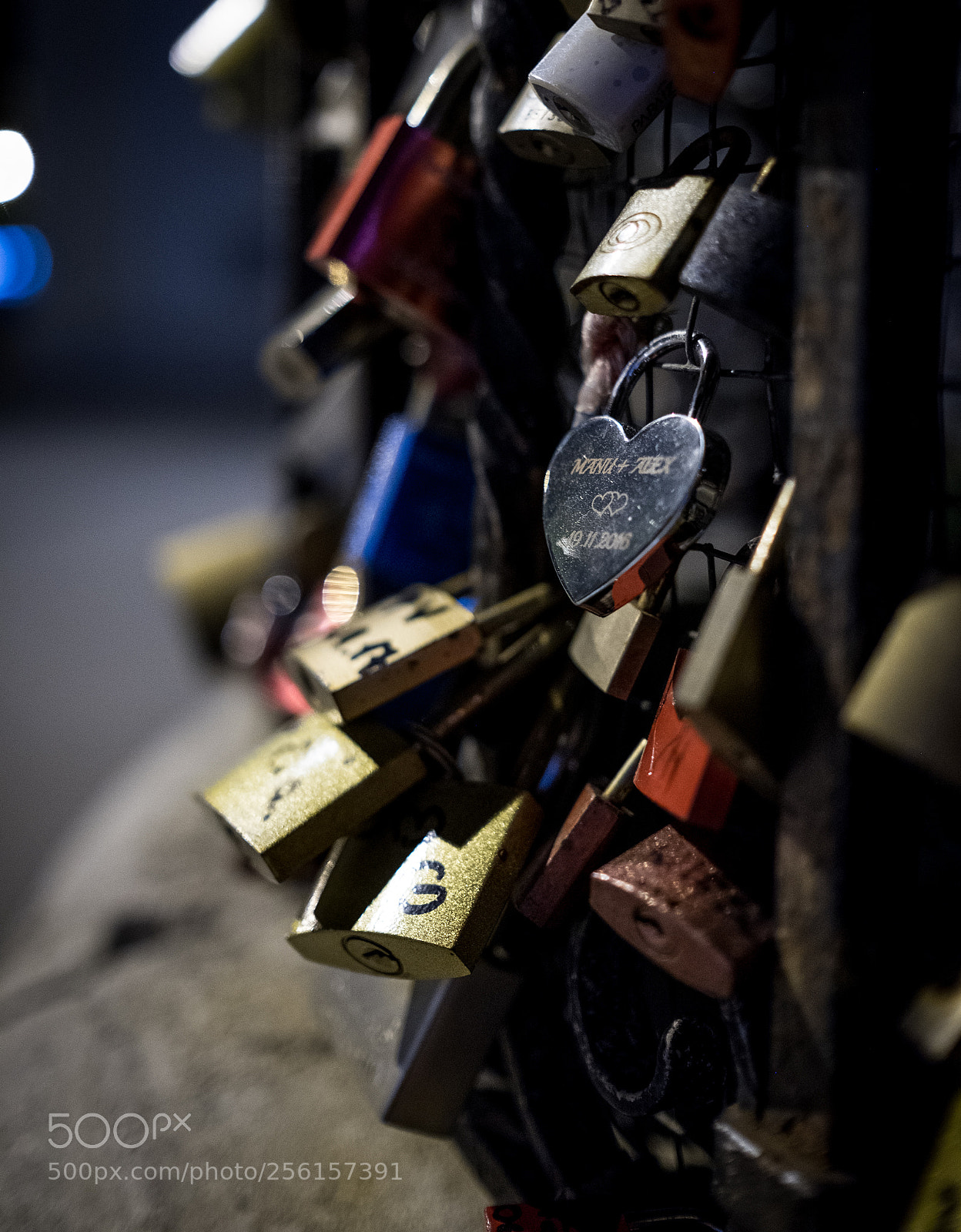 Fujifilm X-T2 sample photo. Lock that photography