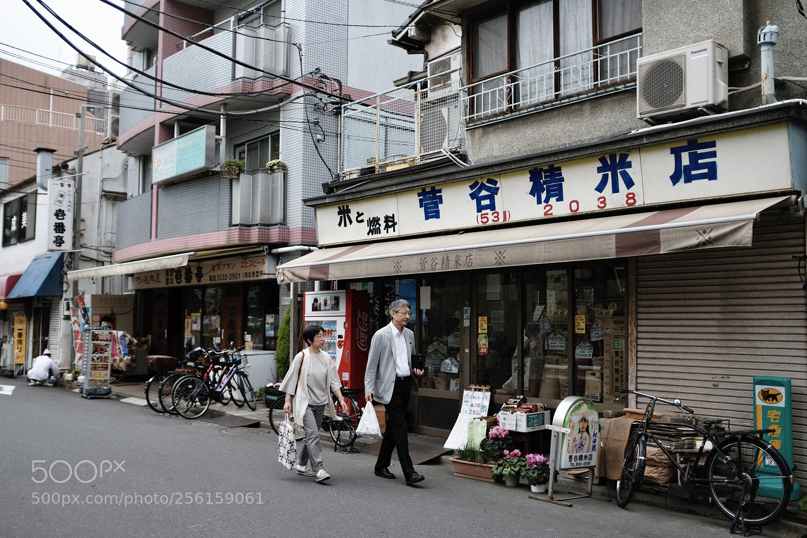 Fujifilm X100F sample photo. Old town stroll photography