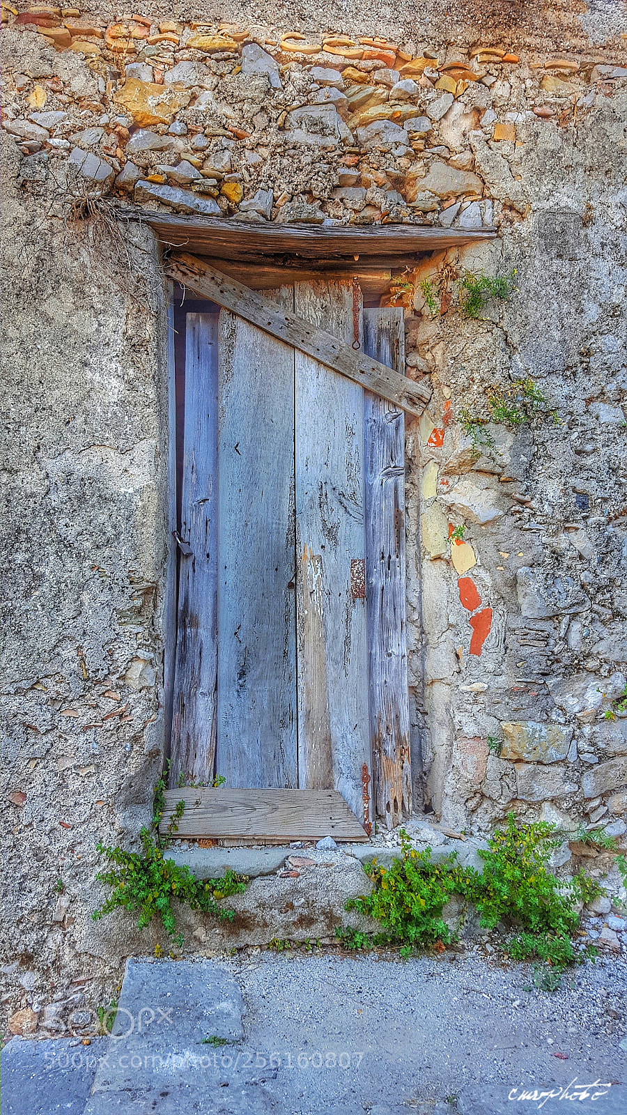 Samsung Galaxy S6 sample photo. Old doors photography