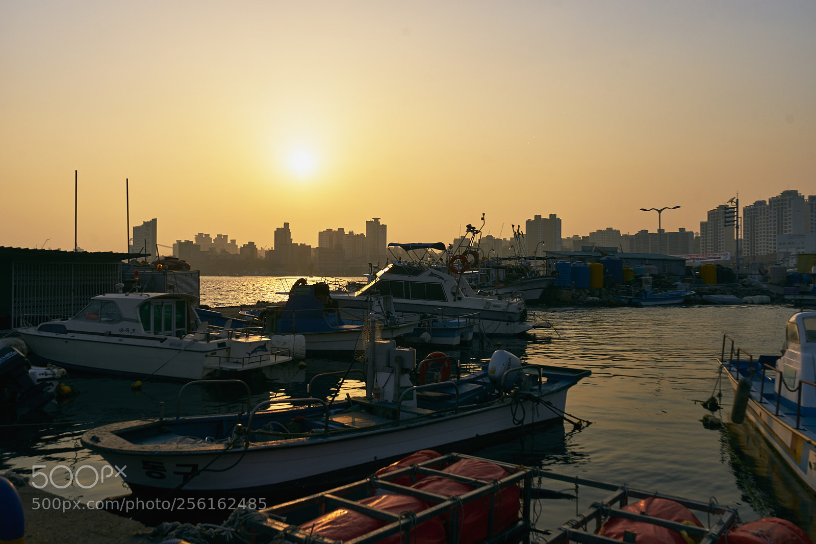 Sony a7 II sample photo. A small port in photography
