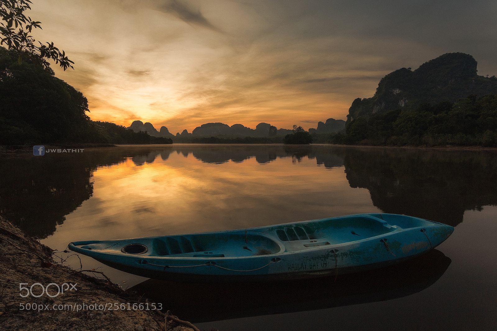 Canon EOS 6D sample photo. Ban nong thale@boat photography