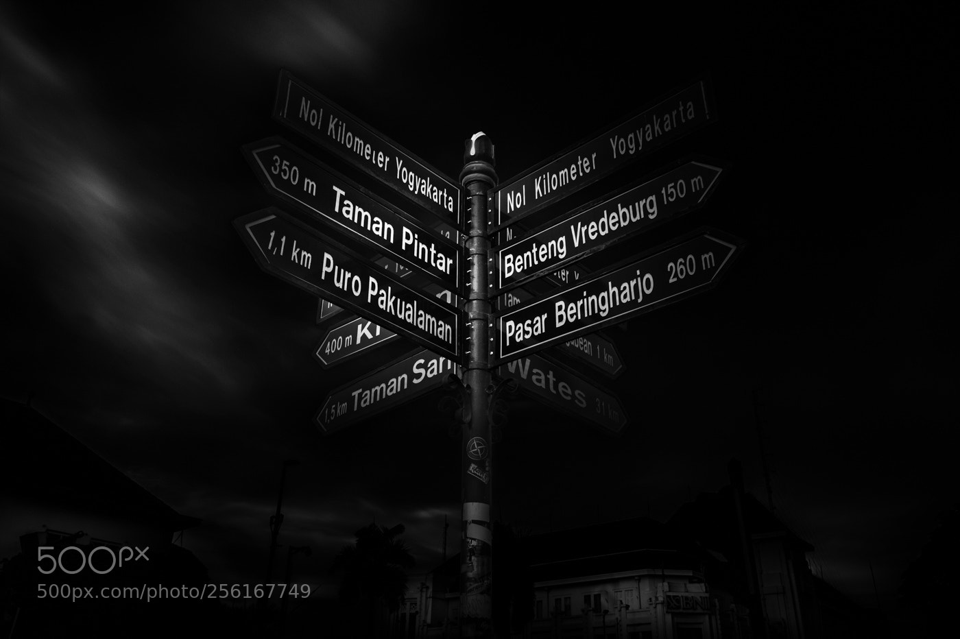 Sony SLT-A58 sample photo. Road sign photography