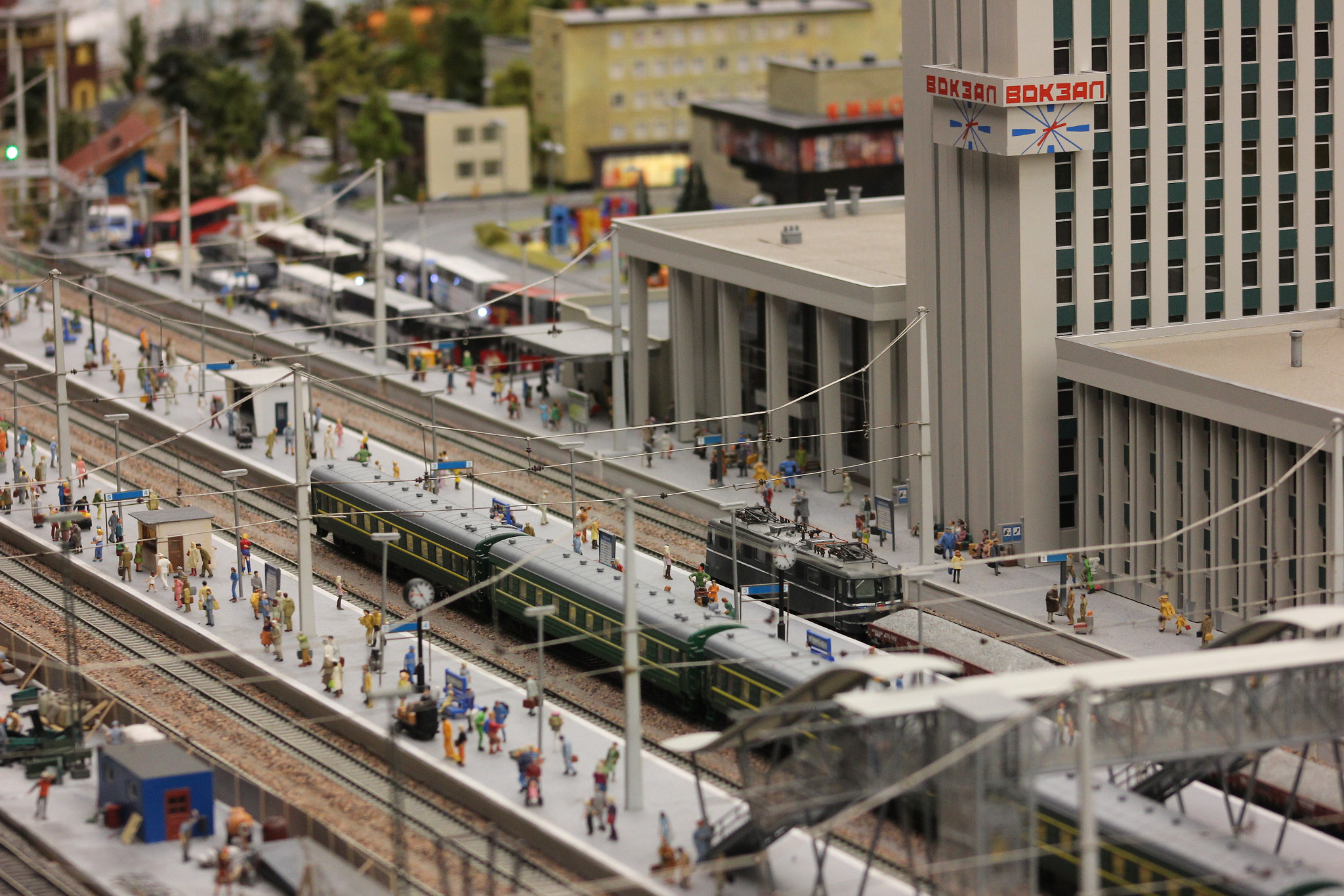 Canon EF 75-300mm f/4-5.6 sample photo. Little train station photography
