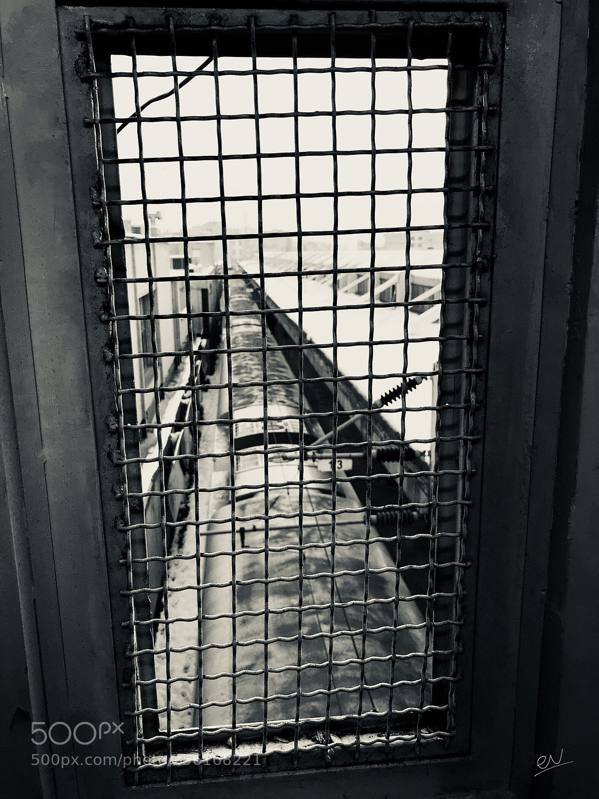 Apple iPhone 7 Plus sample photo. Railway station photography