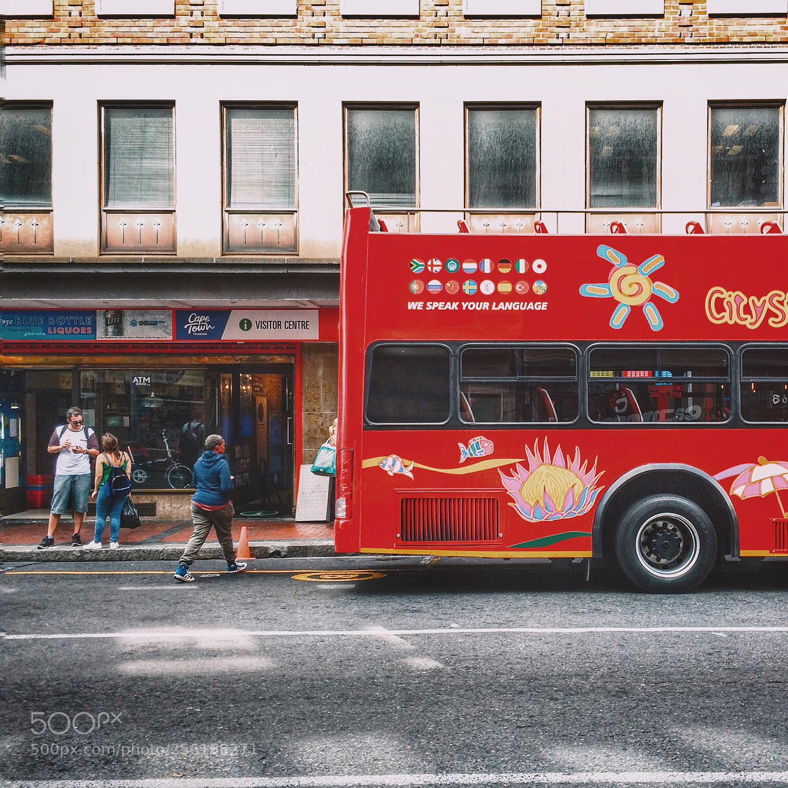 Apple iPhone 5s sample photo. Red bus photography