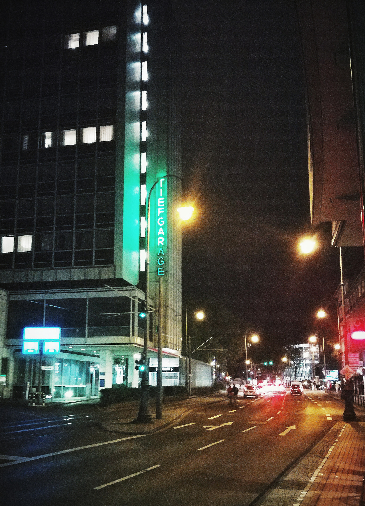 Xiaomi MI 5 sample photo. Night street photography
