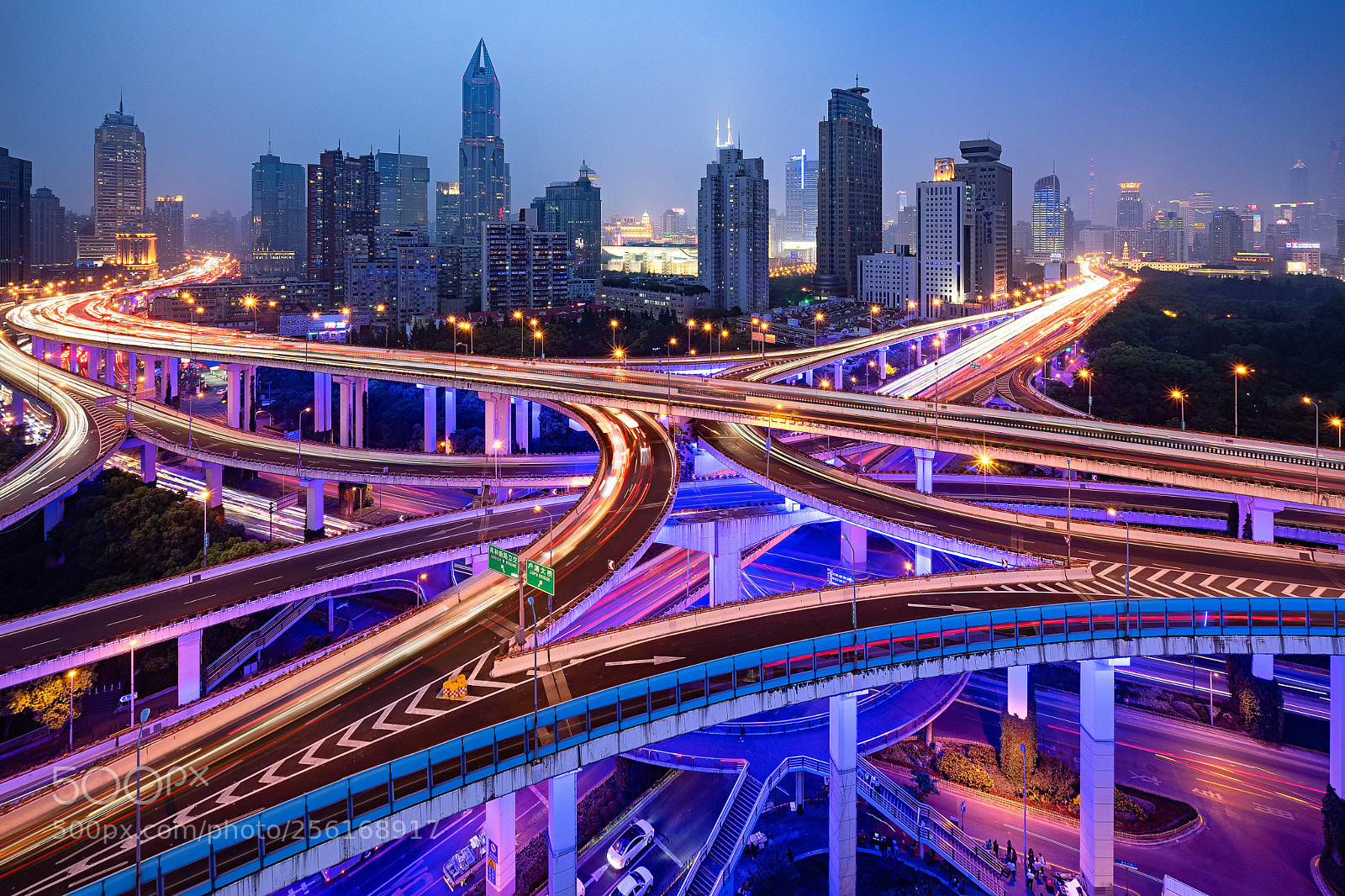 Sony a7 sample photo. Yan'an road 9 dragon interchange photography