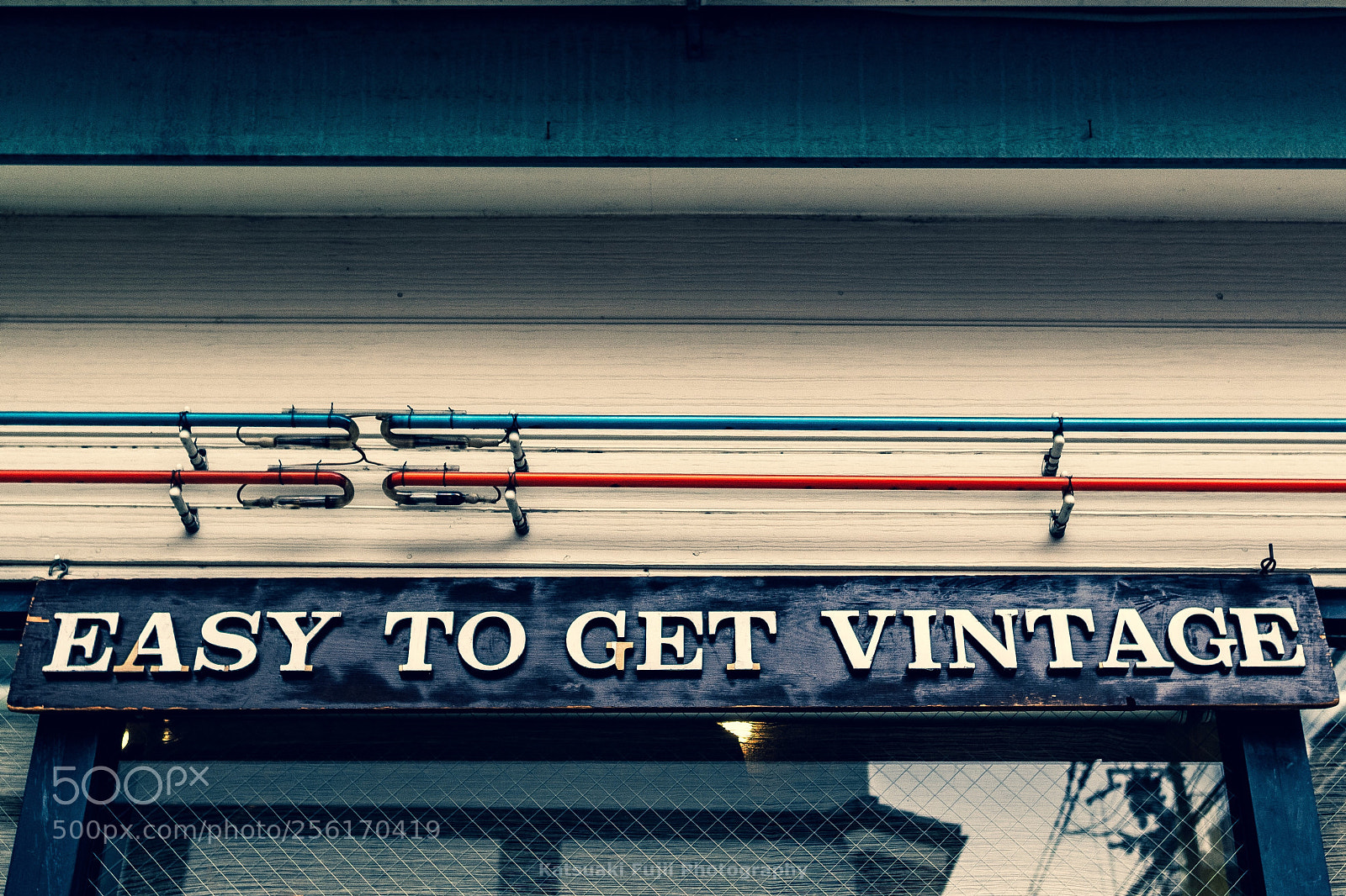 Olympus OM-D E-M1 sample photo. Easy to get vintage photography