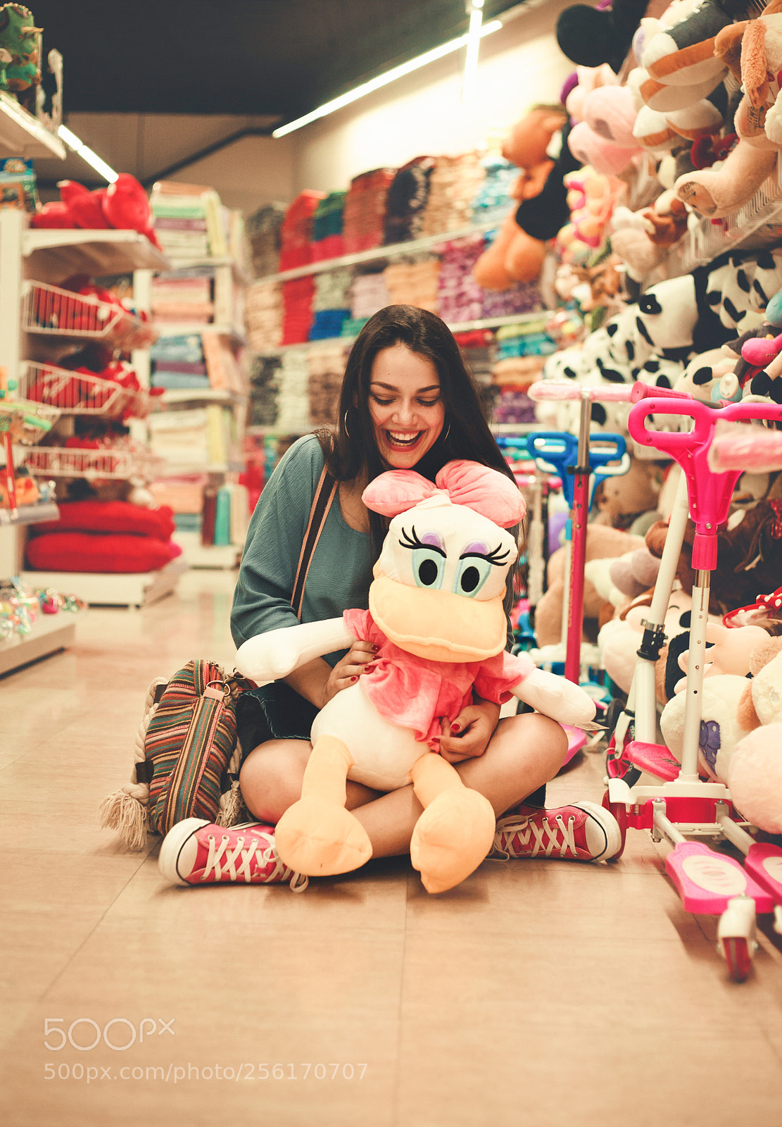 Canon EOS 5D sample photo. Cute girl smiling in photography