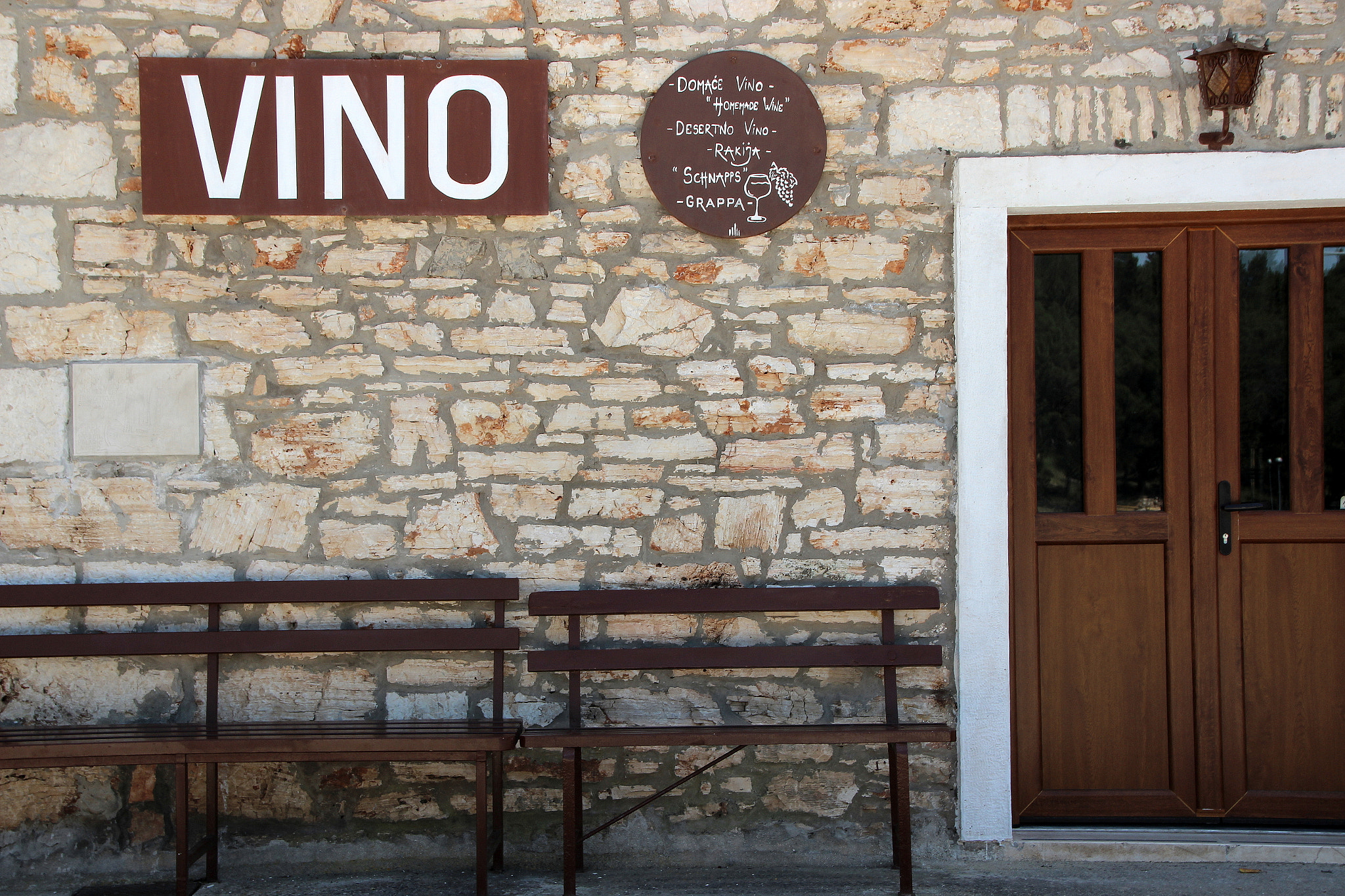 Canon EOS 600D (Rebel EOS T3i / EOS Kiss X5) sample photo. Vino photography
