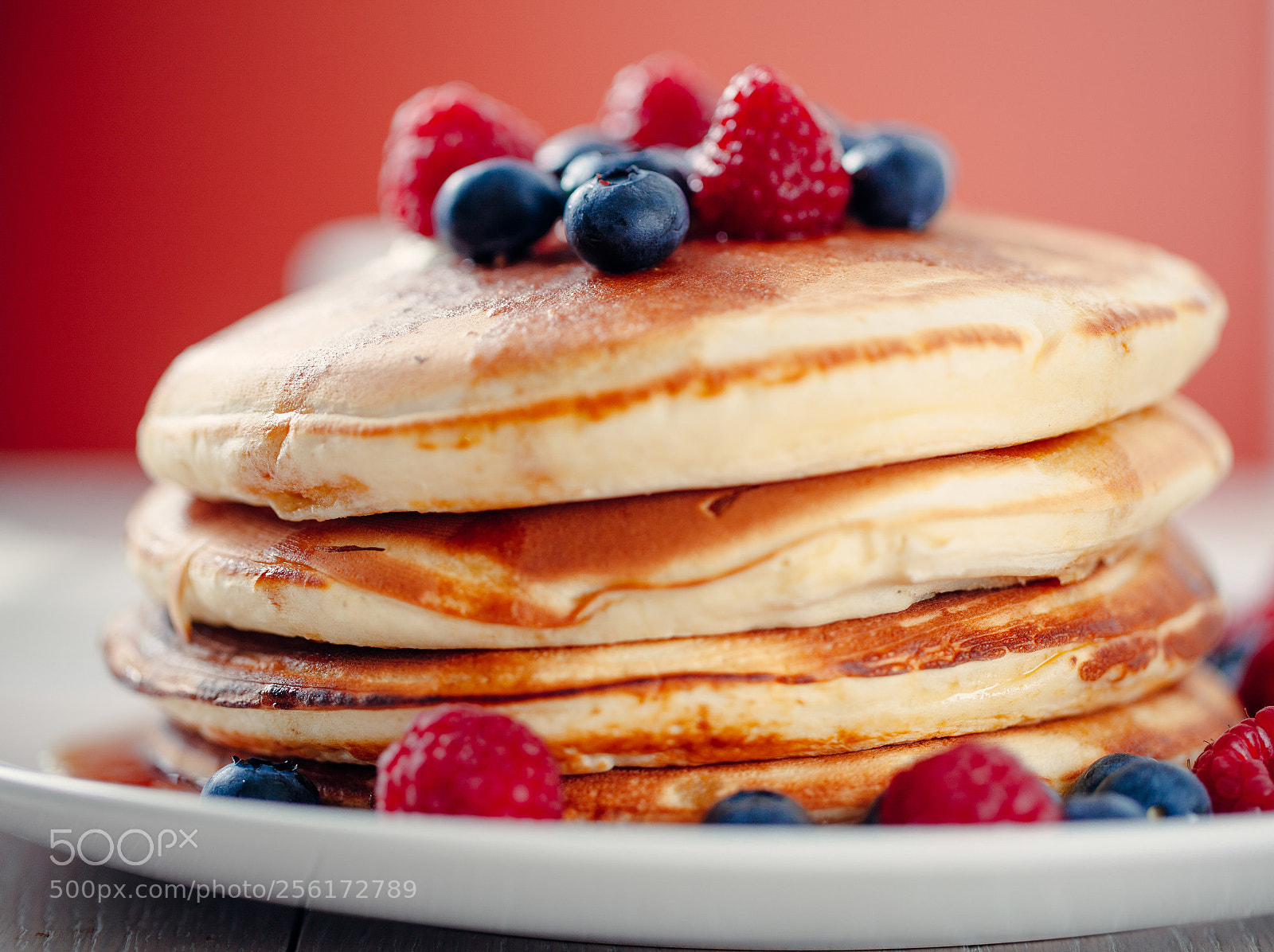 Canon EOS 5D Mark II sample photo. Pancakes with berries and photography