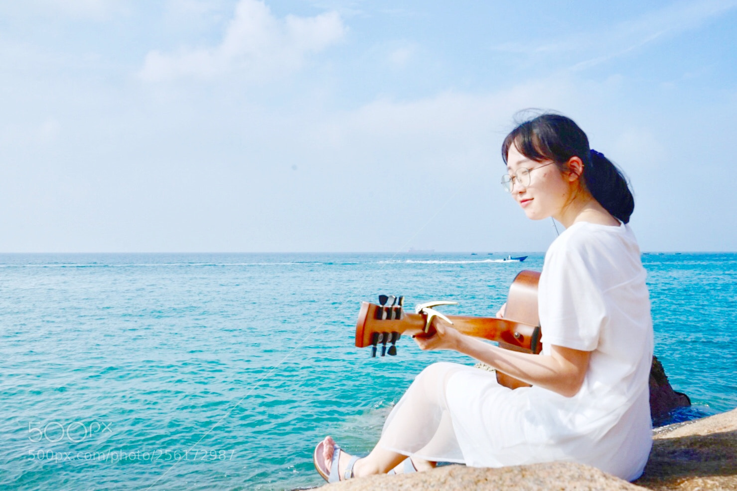 Sony a7 II sample photo. 海边少女 photography