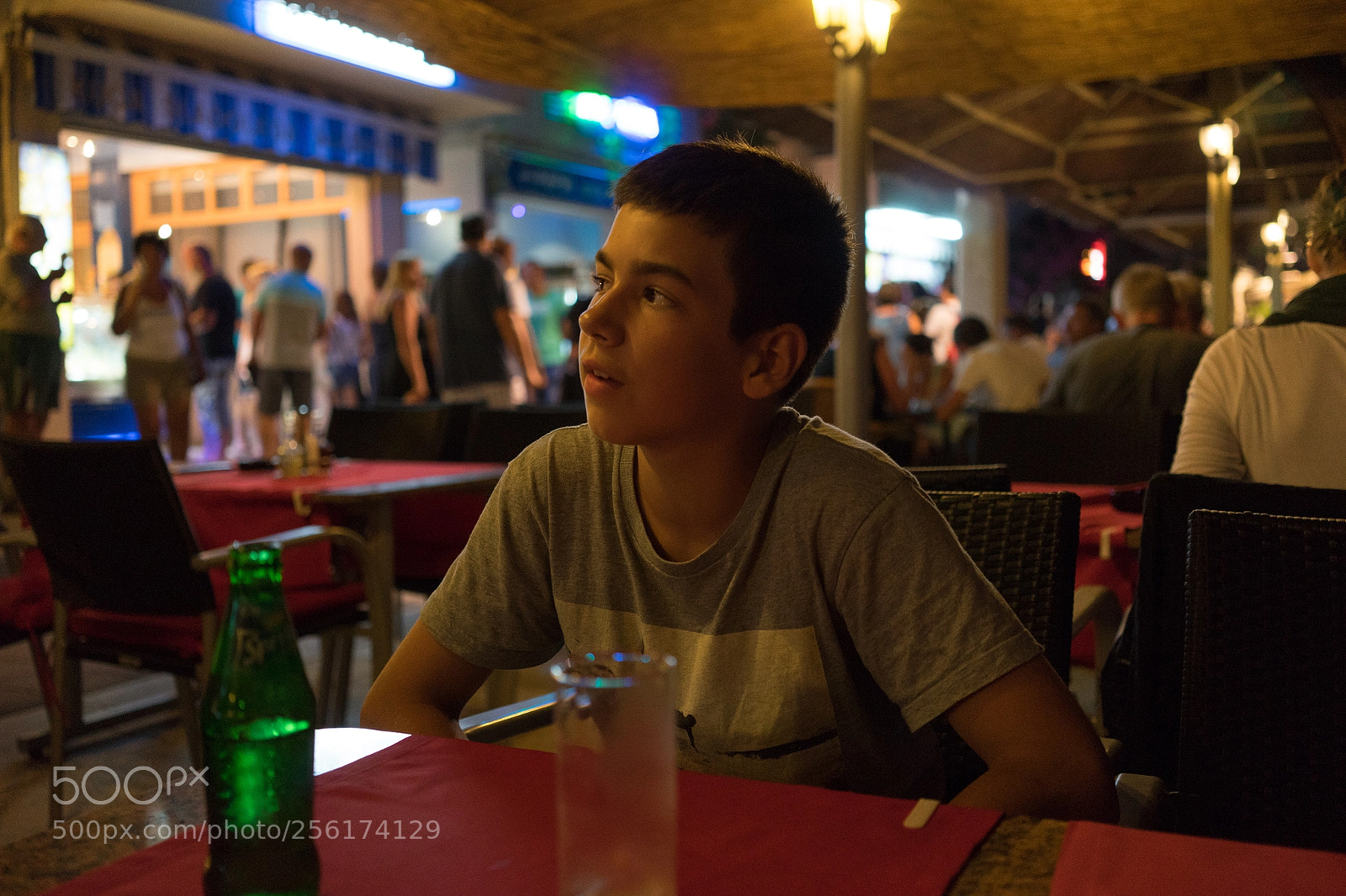 Sony a7 sample photo. Watching people on street photography
