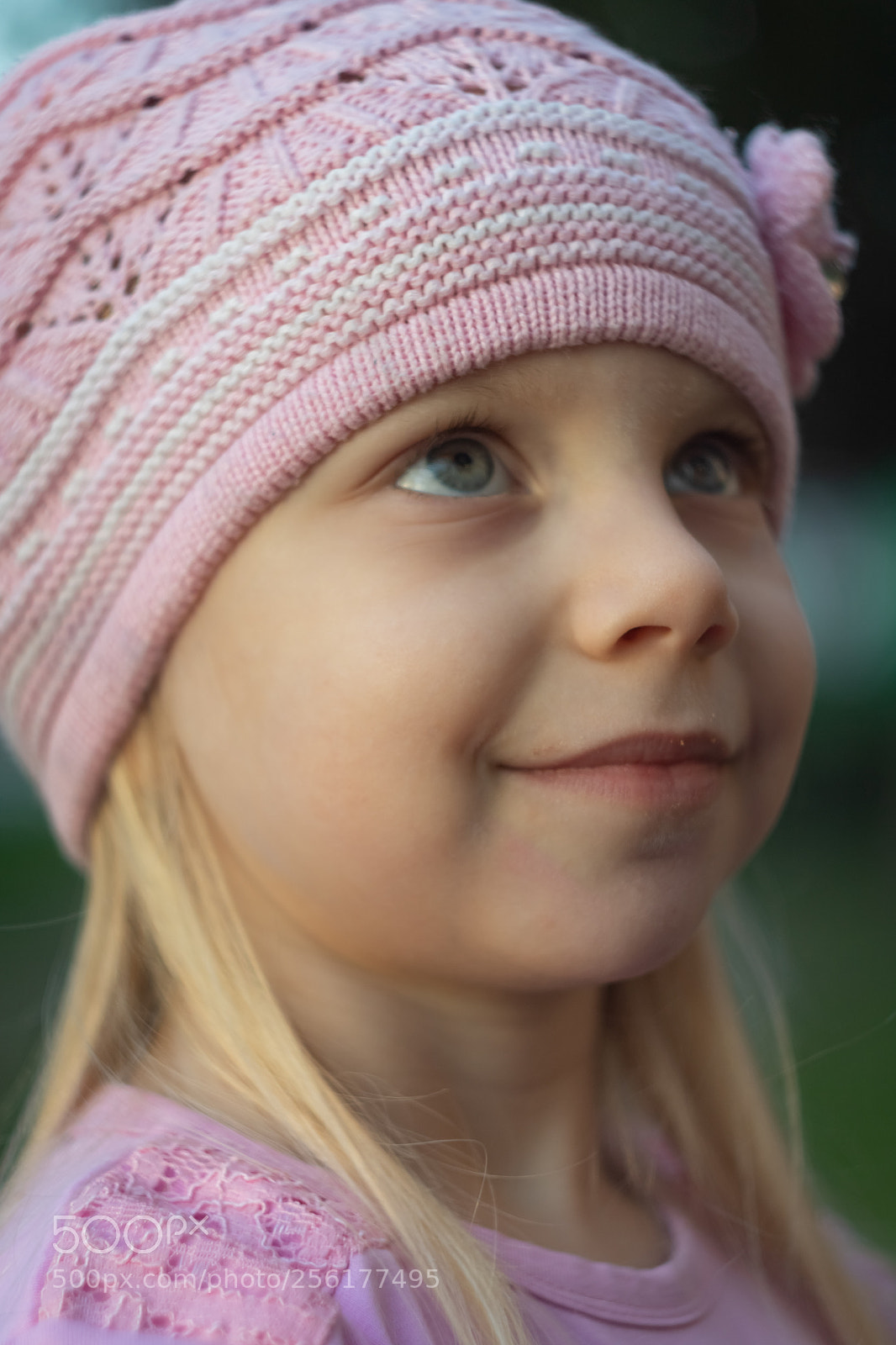 Canon EOS 750D (EOS Rebel T6i / EOS Kiss X8i) sample photo. Little girl photography