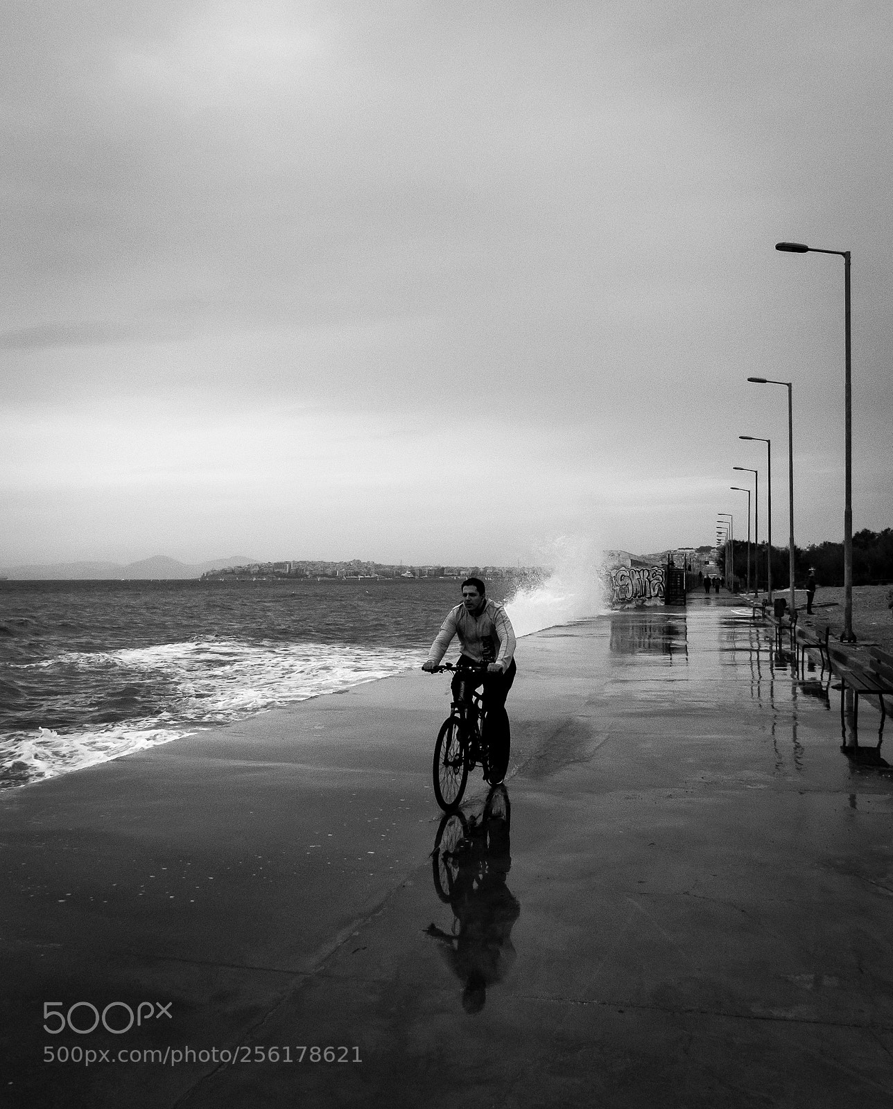 Panasonic Lumix DMC-FZ200 sample photo. By the sea... photography