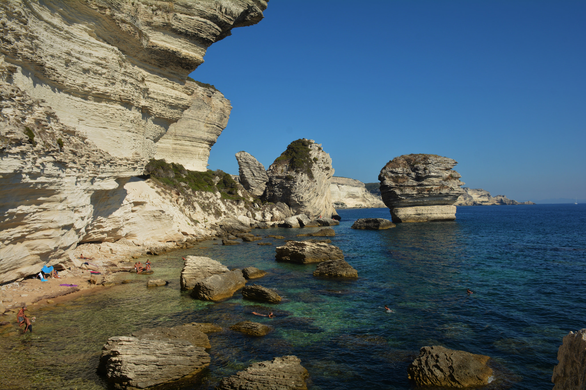 Nikon D7100 sample photo. Small beach in france photography