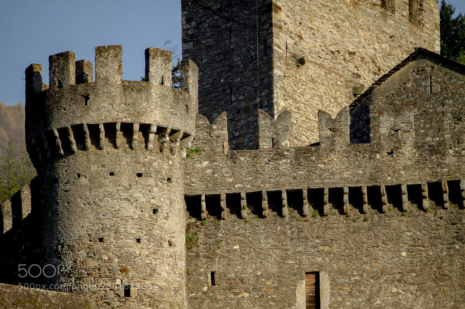 Canon EOS 500D (EOS Rebel T1i / EOS Kiss X3) sample photo. Castle photography
