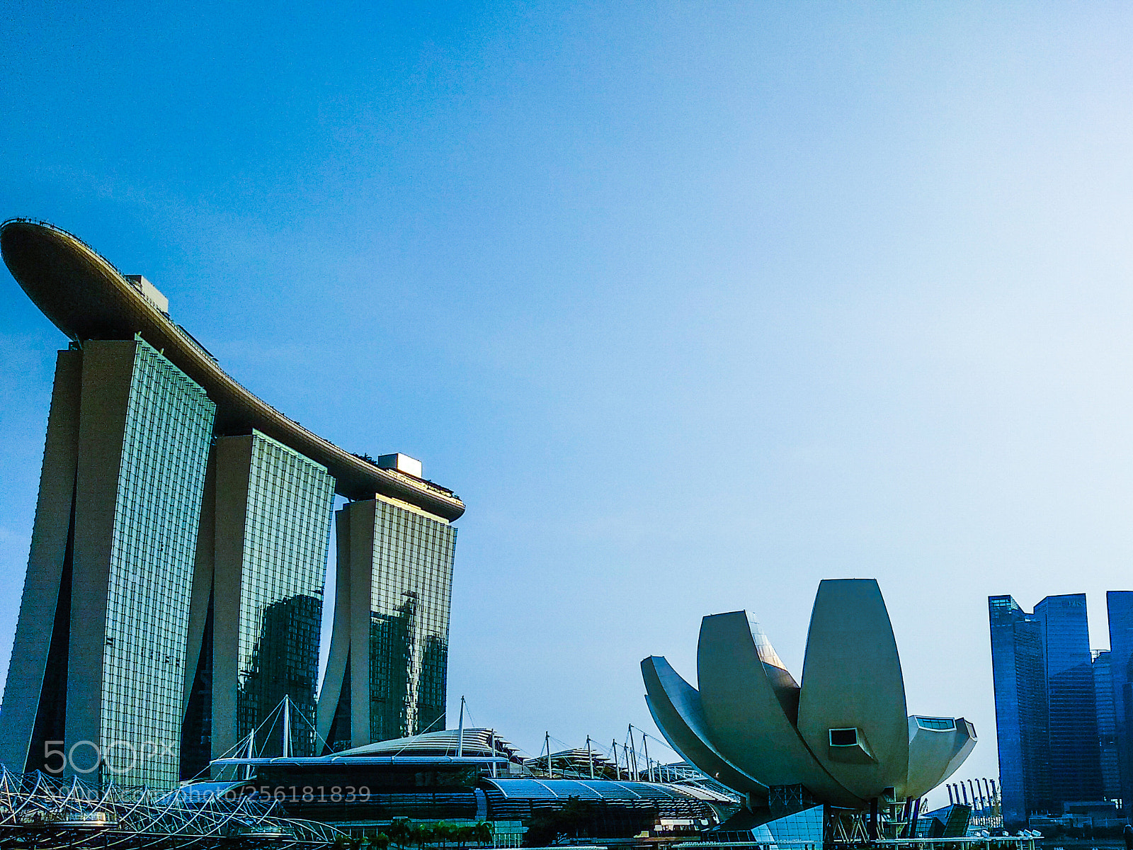 Xiaomi Mi A1 sample photo. Marina bay sands photography