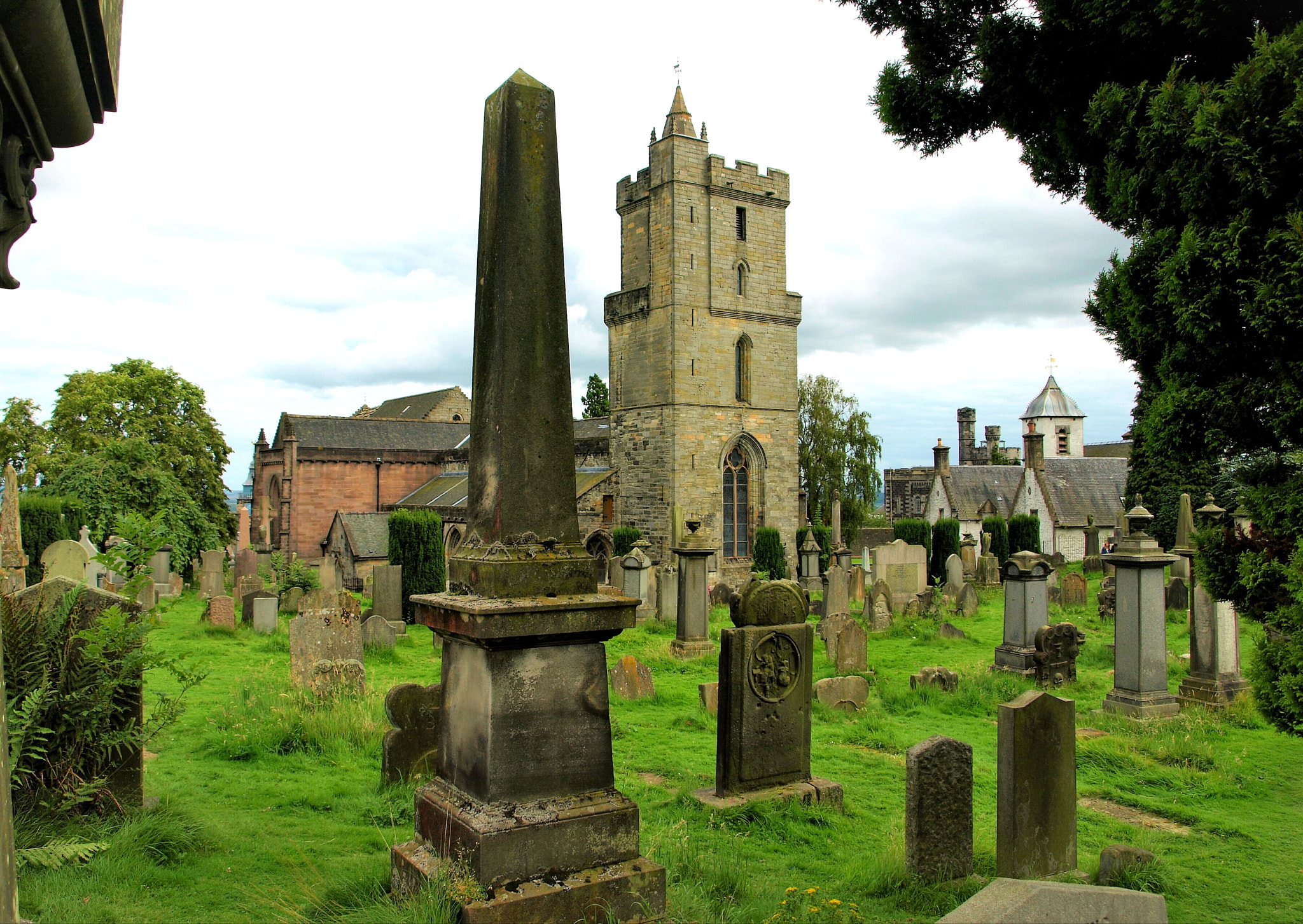 Olympus E-410 (EVOLT E-410) sample photo. Village church and cemetery photography