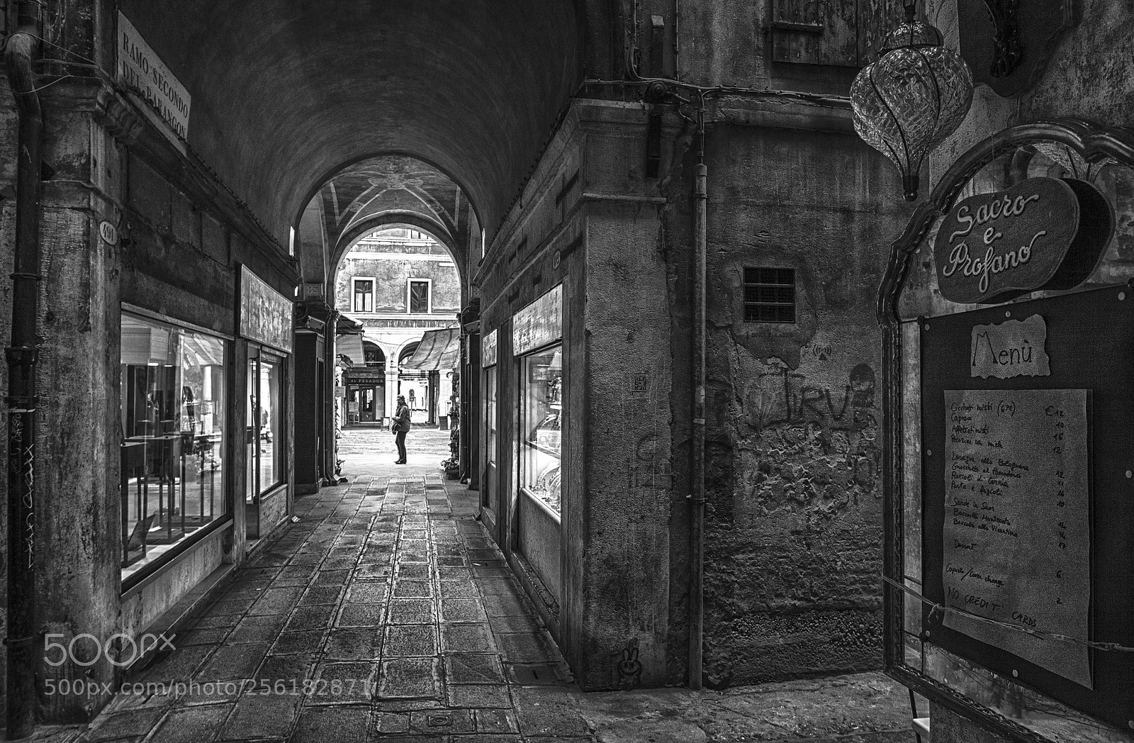Canon EOS 5D Mark II sample photo. Sacro & profano... photography