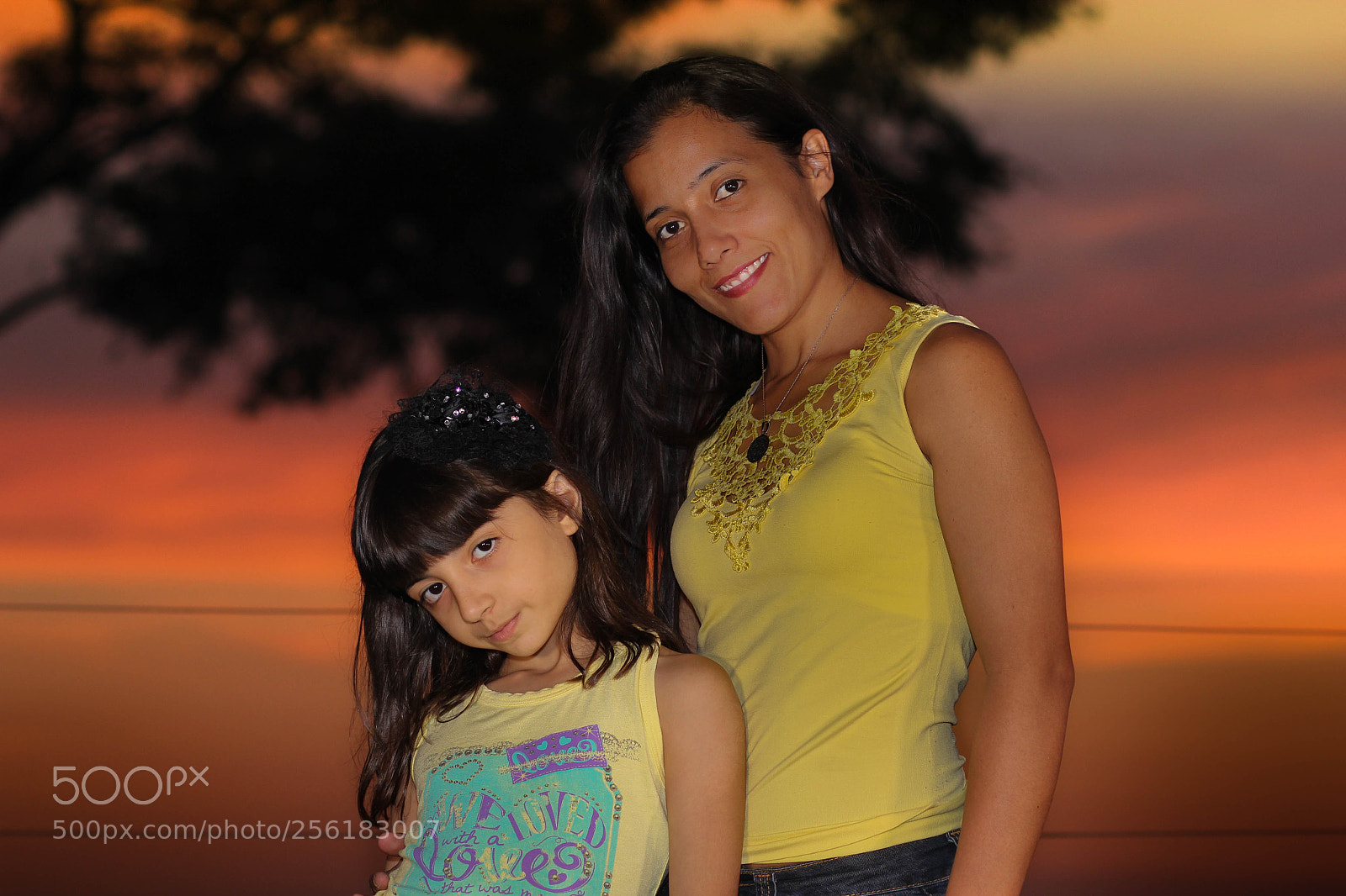 Canon EOS 60D sample photo. Mãe e filha... photography