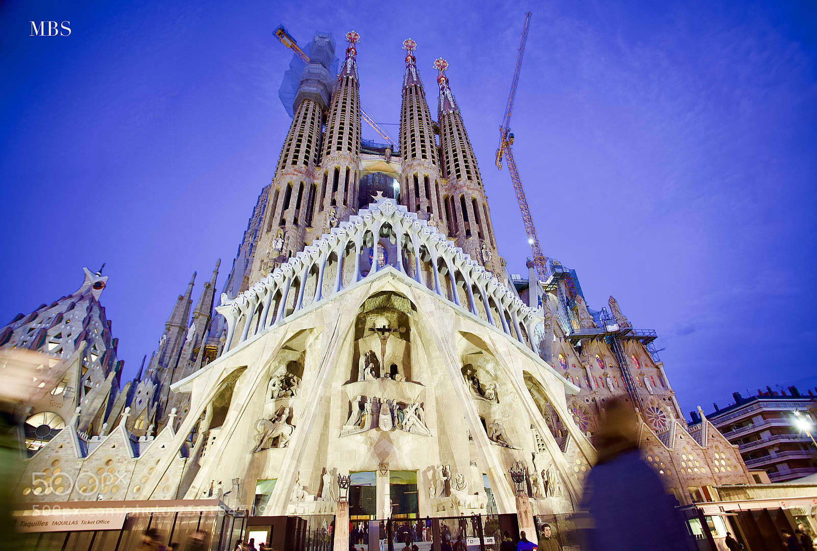 Canon EOS 5D Mark II sample photo. Sagrada familia barcelona photography