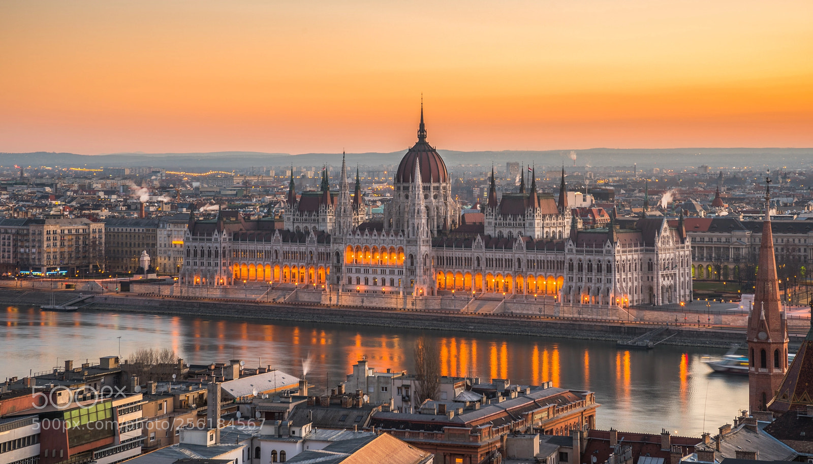 Nikon D750 sample photo. Hungarian parliament building at photography