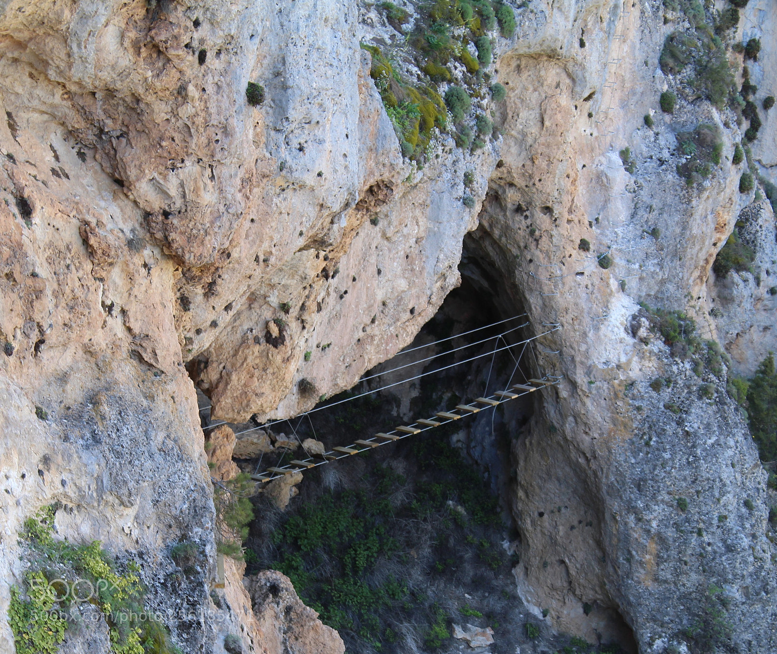 Canon EOS 1300D (EOS Rebel T6 / EOS Kiss X80) sample photo. Ventano del diablo(cuenca) photography
