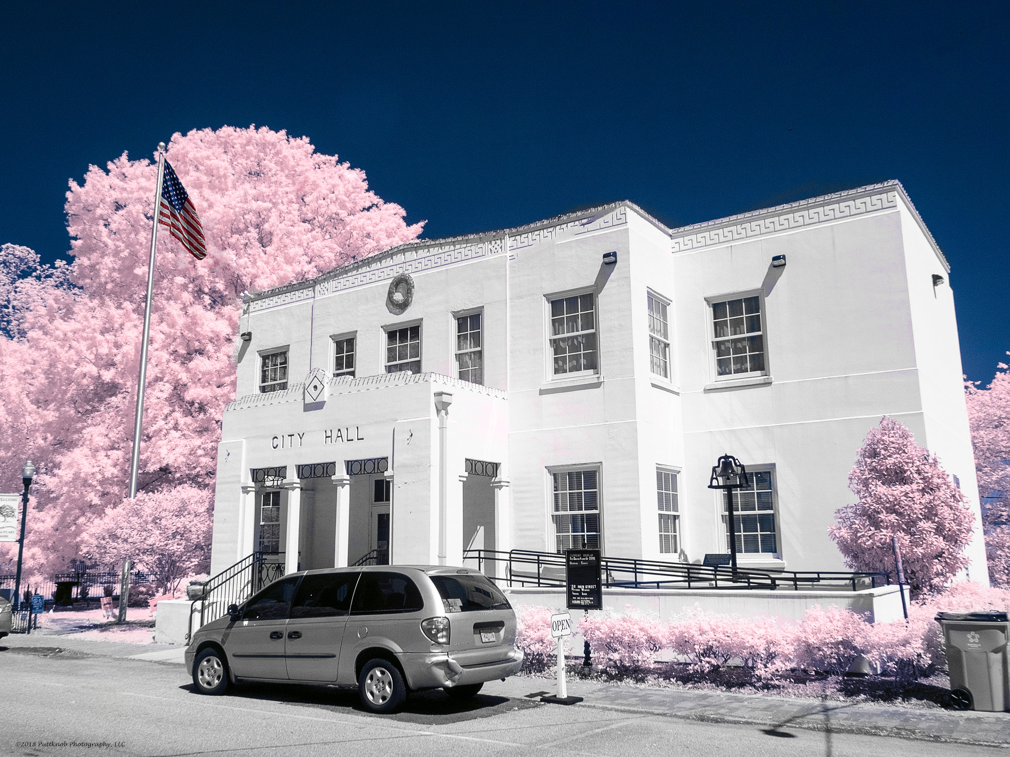 Canon PowerShot G10 sample photo. Denham springs, la old city hall in ir photography