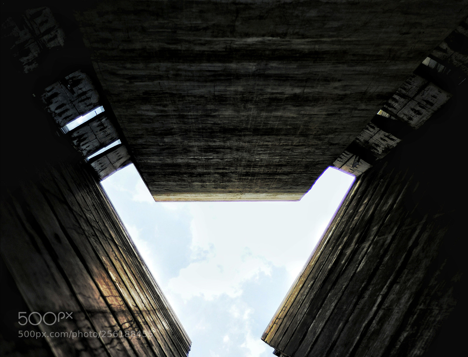 Nikon D7200 sample photo. Below photography