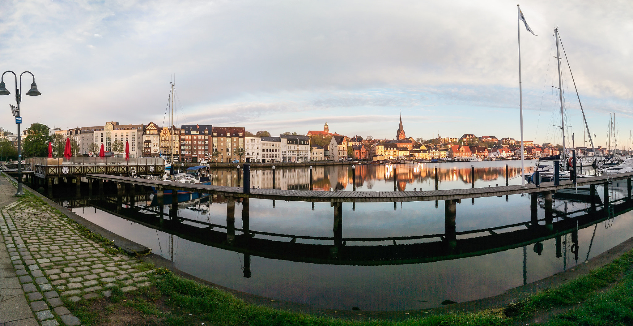 HTC ONE M8 sample photo. Guten morgen flensburg! photography