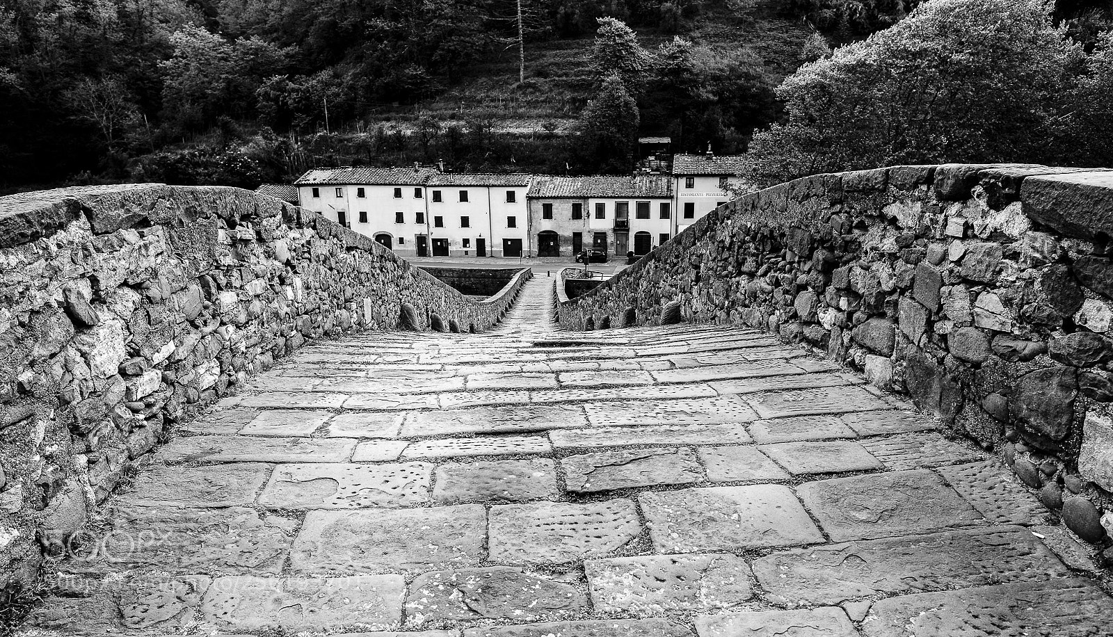 Fujifilm X-T2 sample photo. Ponte del diavolo photography
