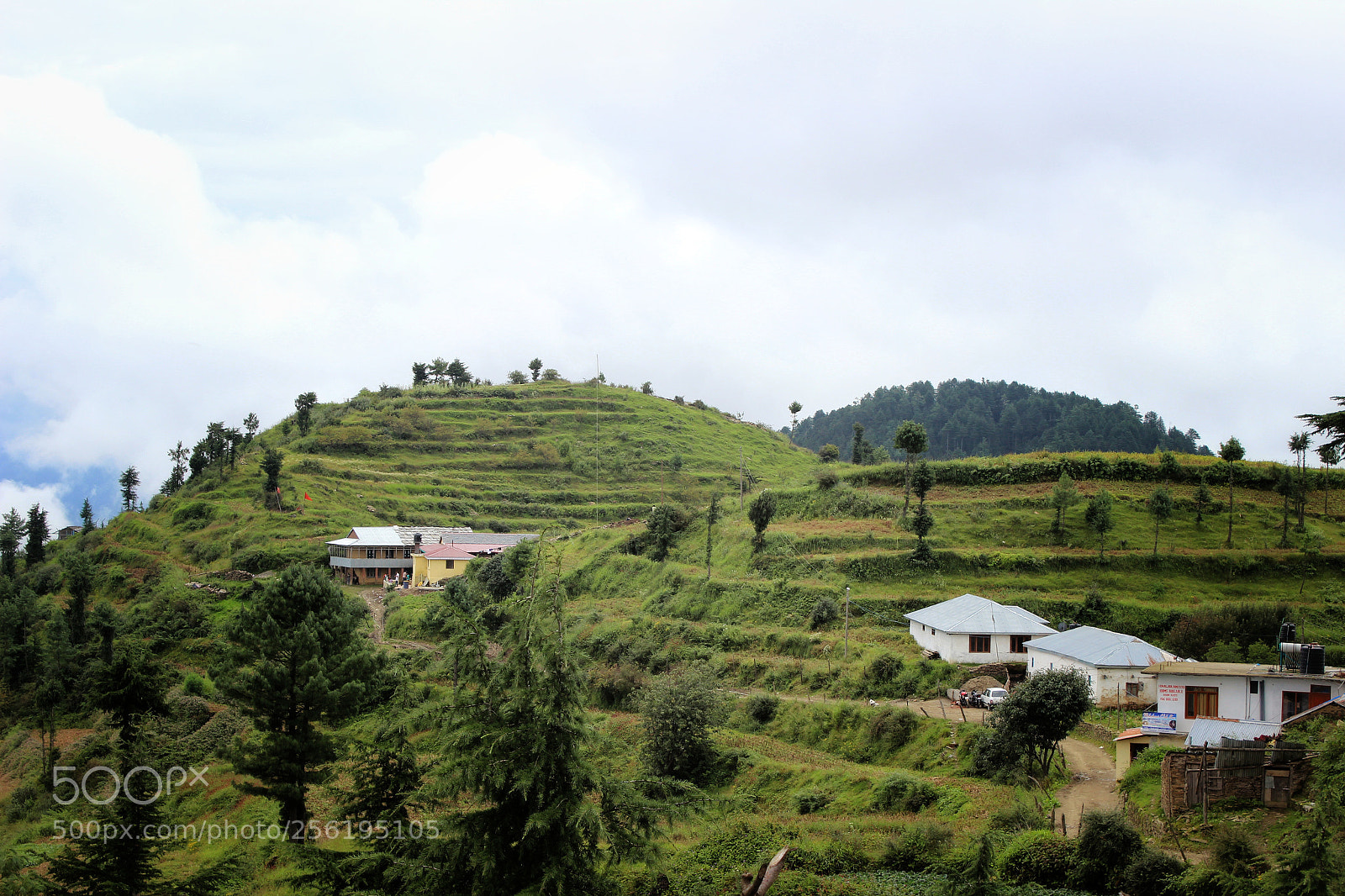 Canon EOS 600D (Rebel EOS T3i / EOS Kiss X5) sample photo. Mountain village photography