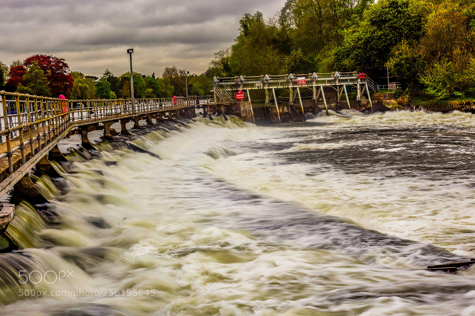 Canon EOS 6D sample photo. Flowing through photography