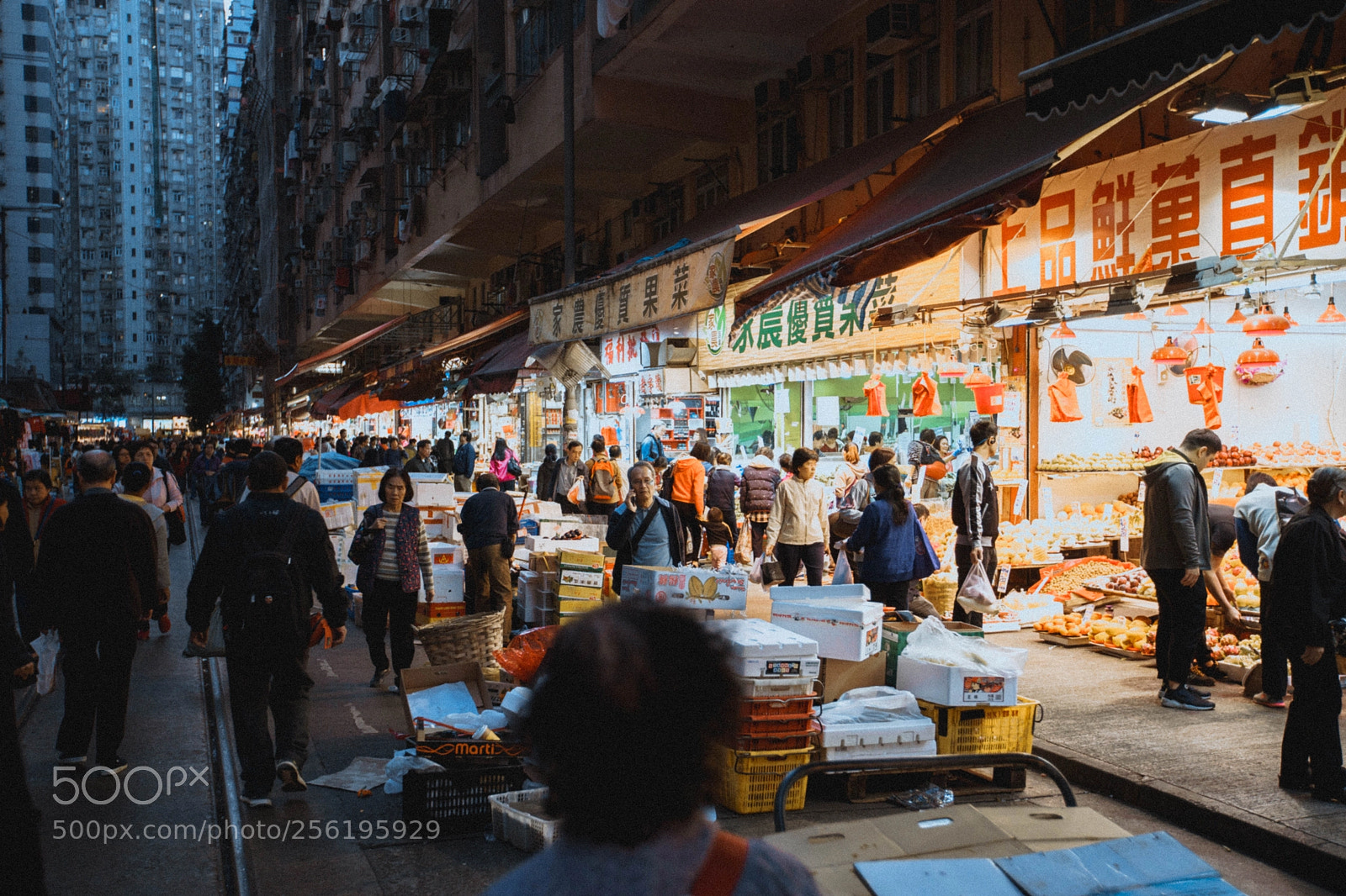Sony a7 II sample photo. Night life photography