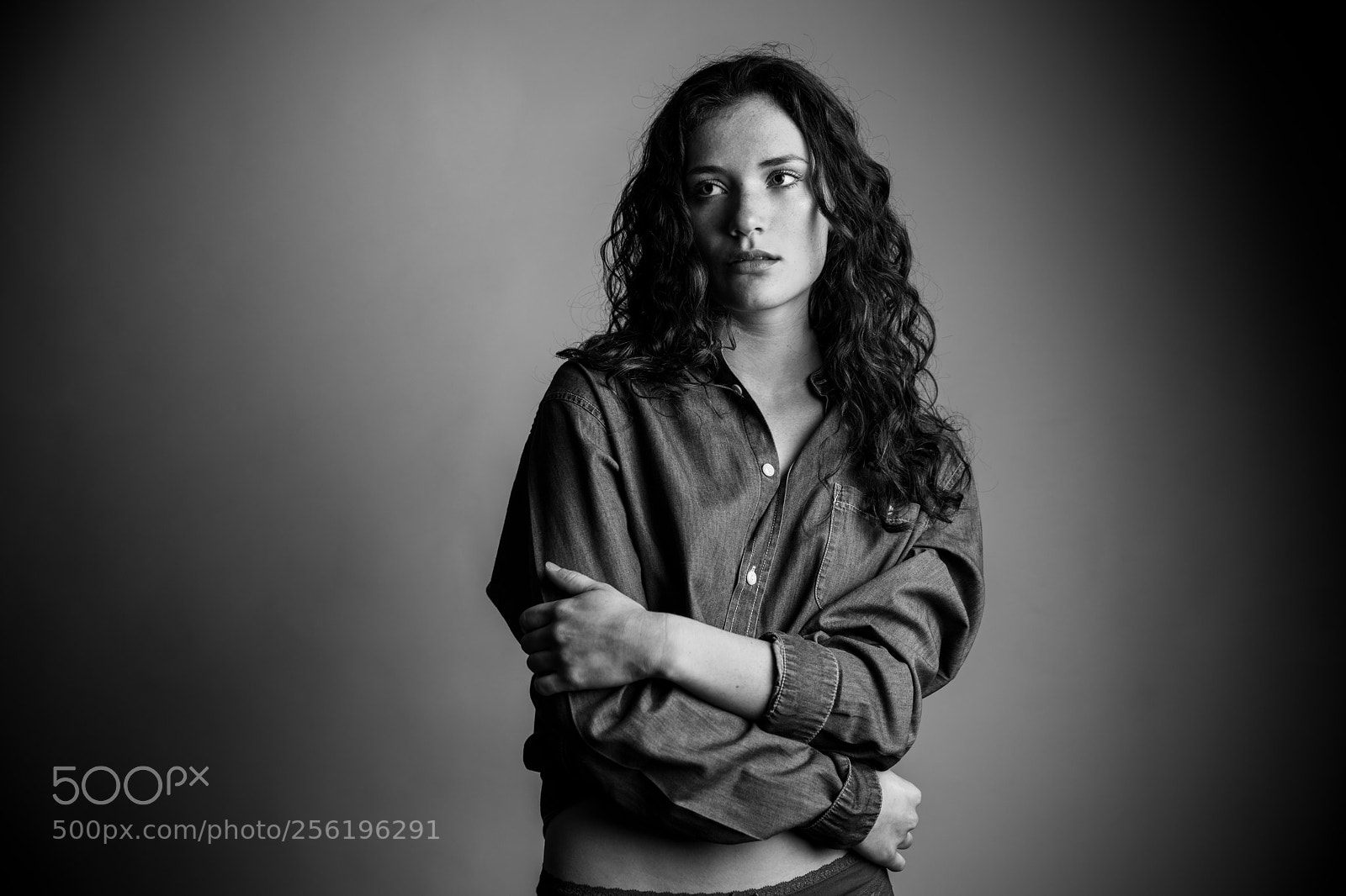 Canon EOS 5D Mark IV sample photo. Laura photography