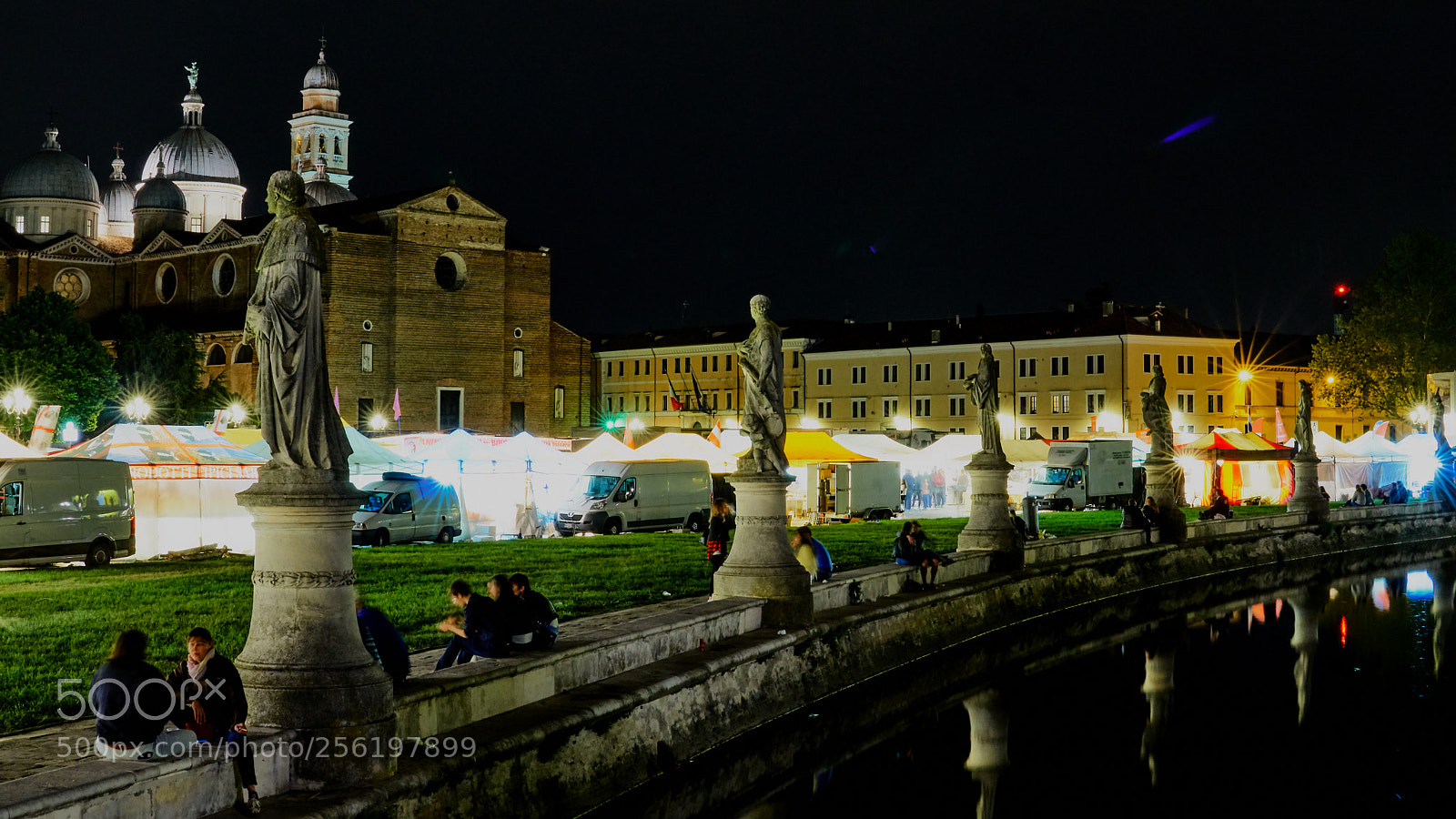 Sony a6300 sample photo. Night market at prato photography