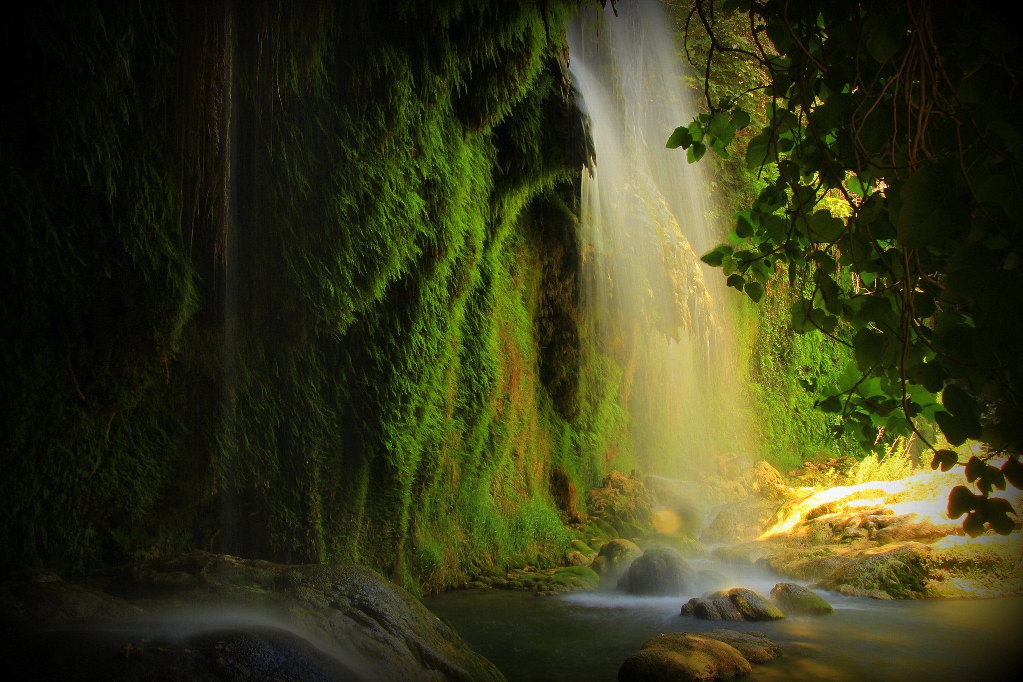 Canon EOS 650D (EOS Rebel T4i / EOS Kiss X6i) + Sigma 18-250mm F3.5-6.3 DC OS HSM sample photo. Kurşunlu waterfall ... photography