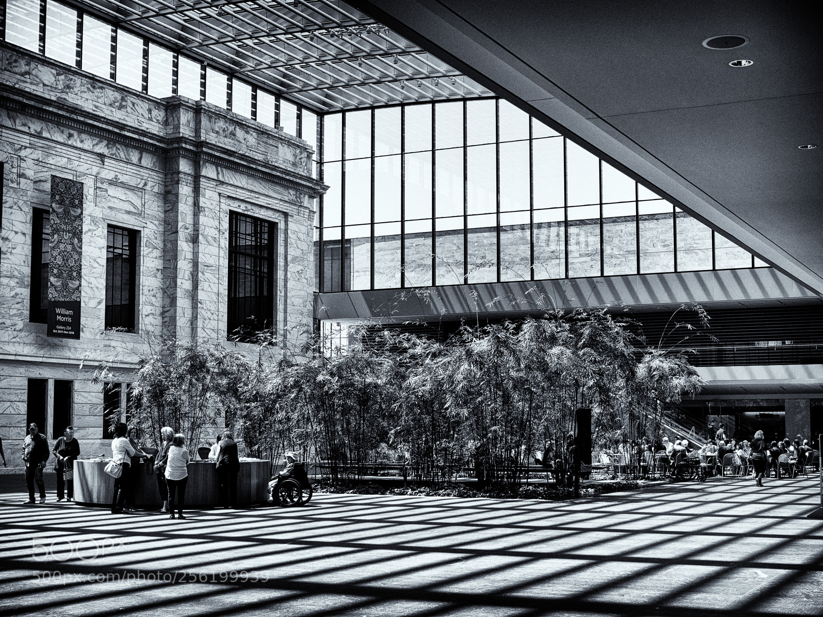 Olympus PEN-F sample photo. At the museum photography