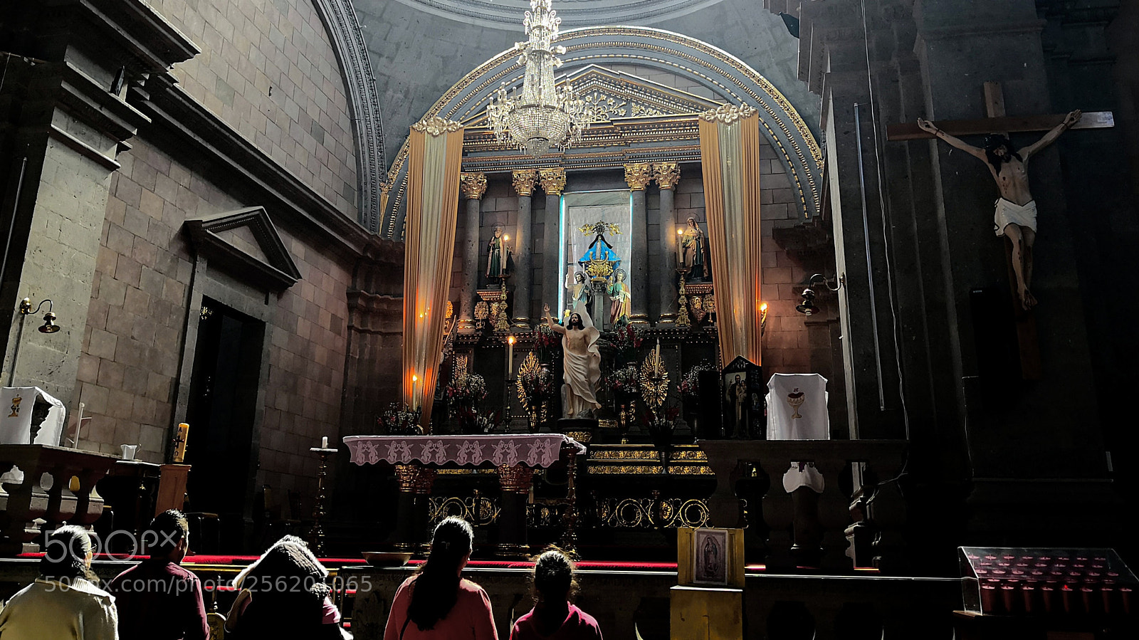 HUAWEI Mate 10 sample photo. Devotion photography