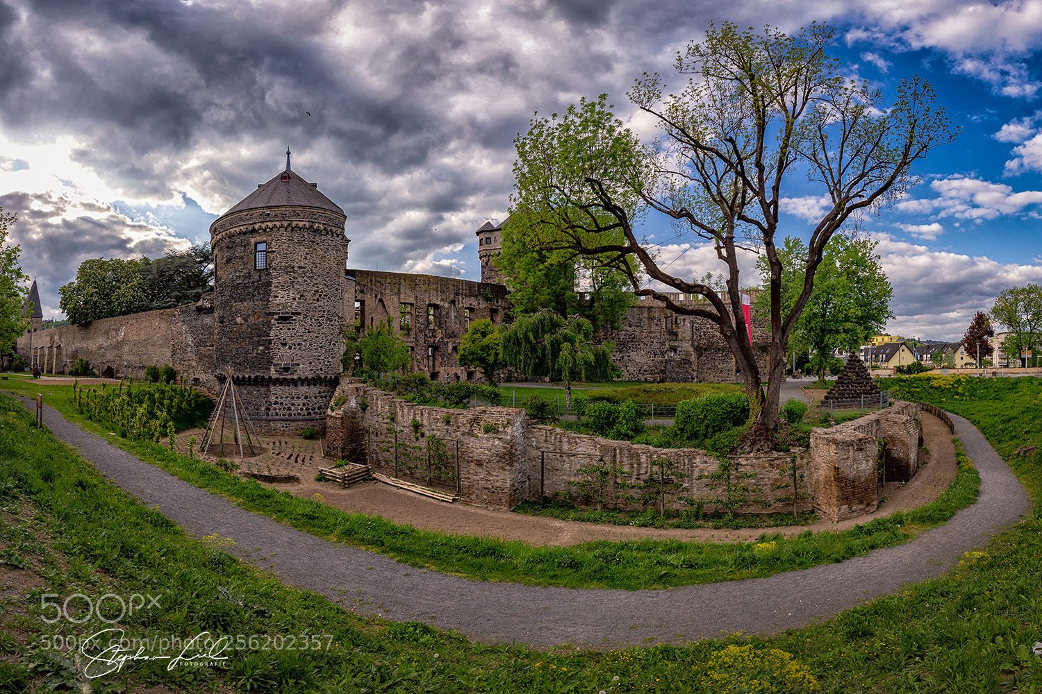 Canon EOS 6D sample photo. Schlossgarten andernach photography