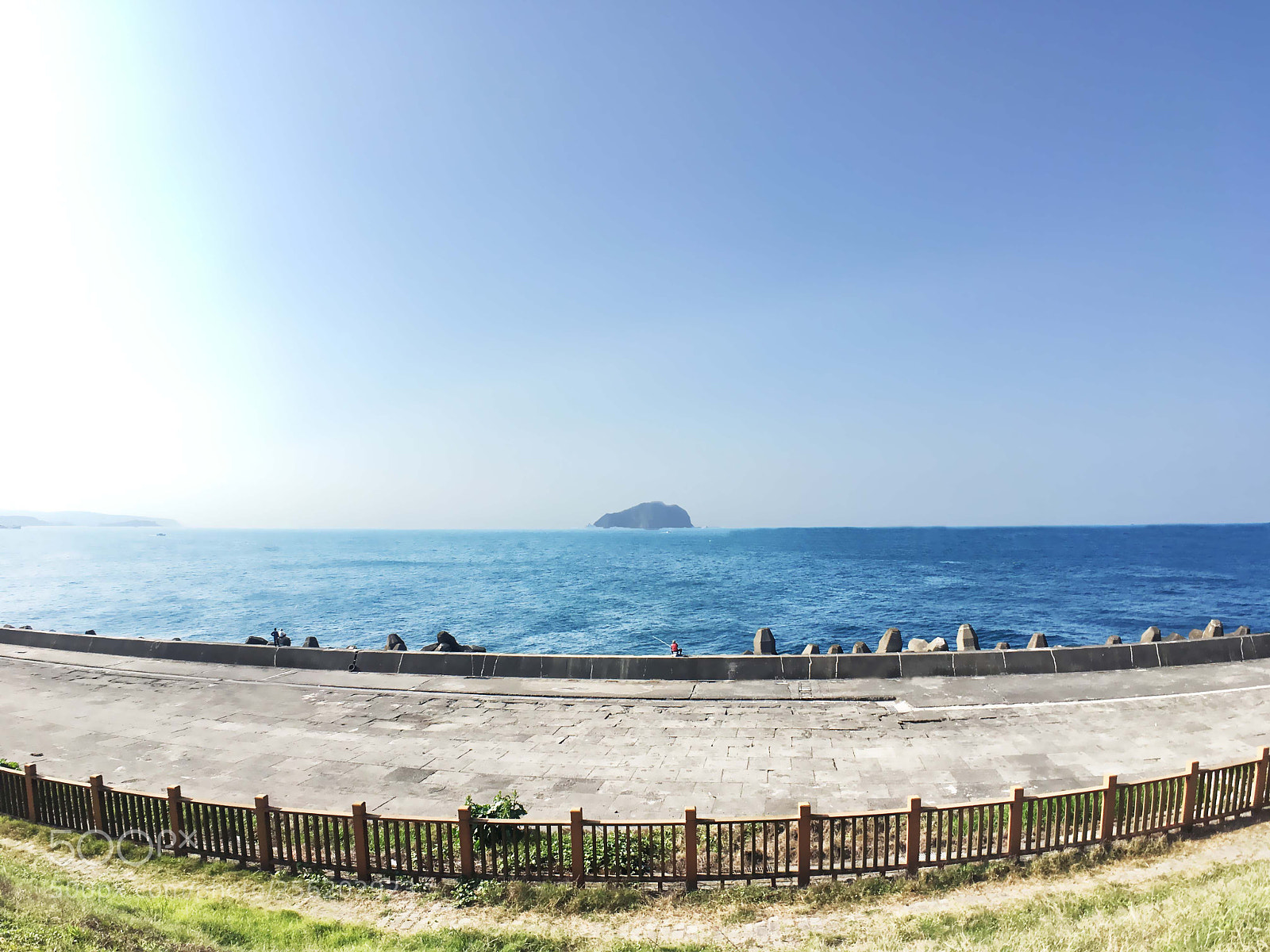 Apple iPhone SE sample photo. A small island photography