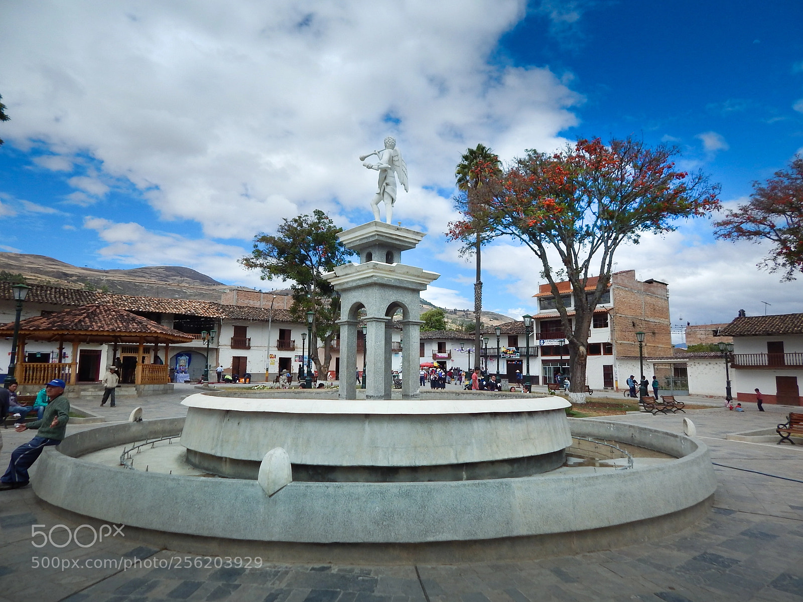 Nikon Coolpix L820 sample photo. Plaza de armas de photography