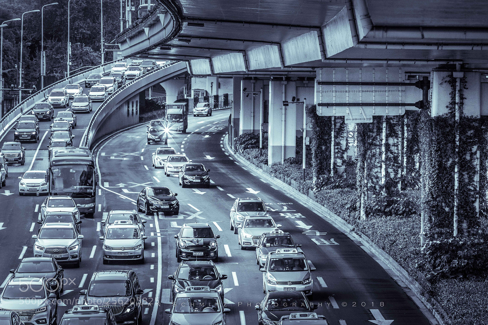 Canon EOS 6D Mark II sample photo. Traffic ii photography